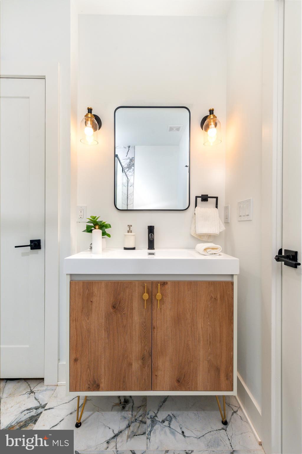 FAIRMOUNT - Residential