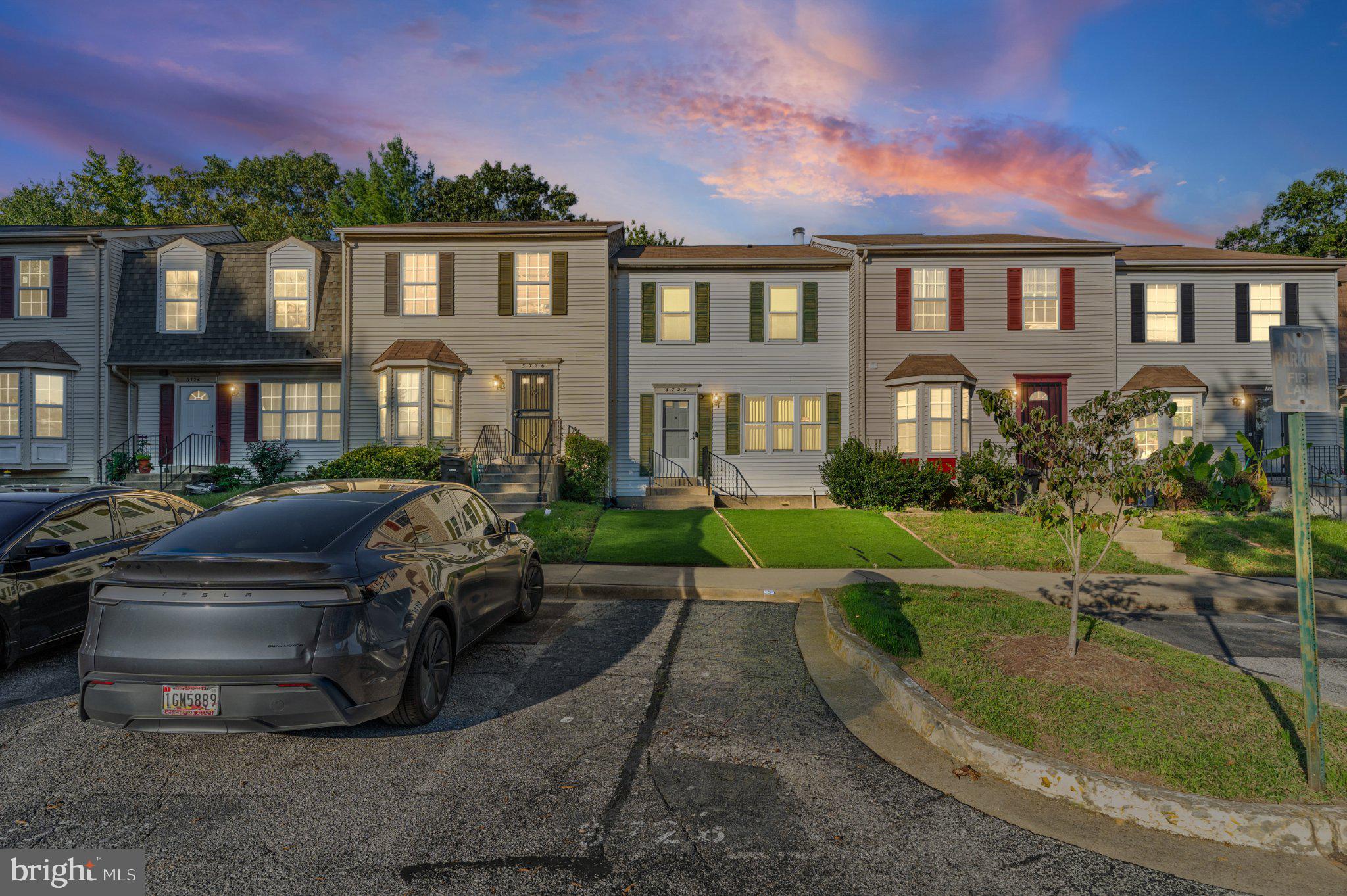 3728 SILVER PARK COURT