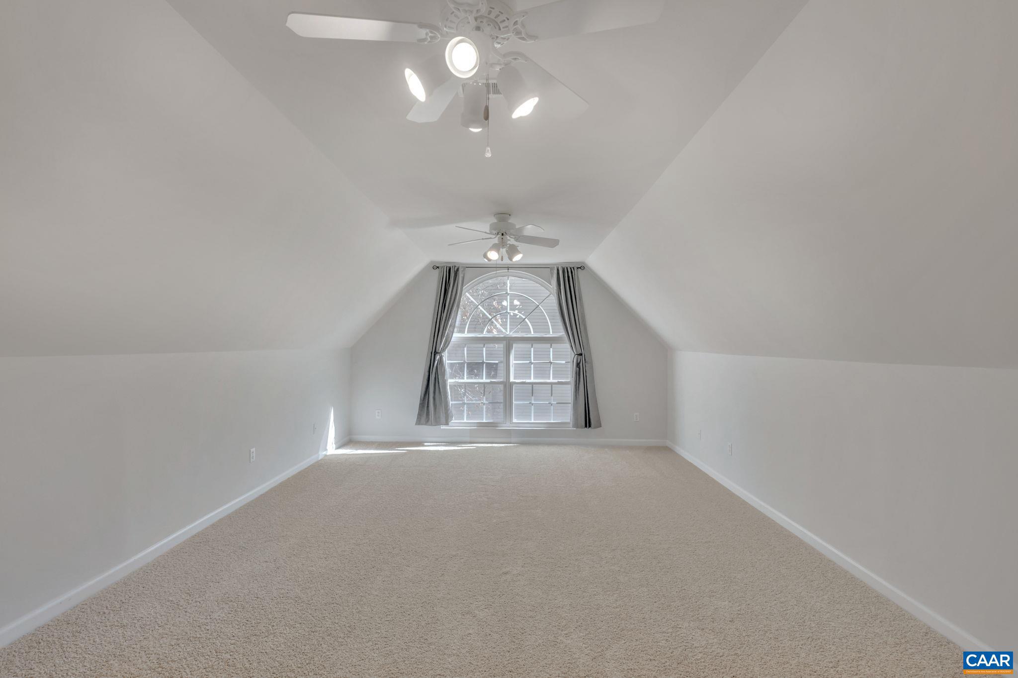 LAKE MONTICELLO - Residential