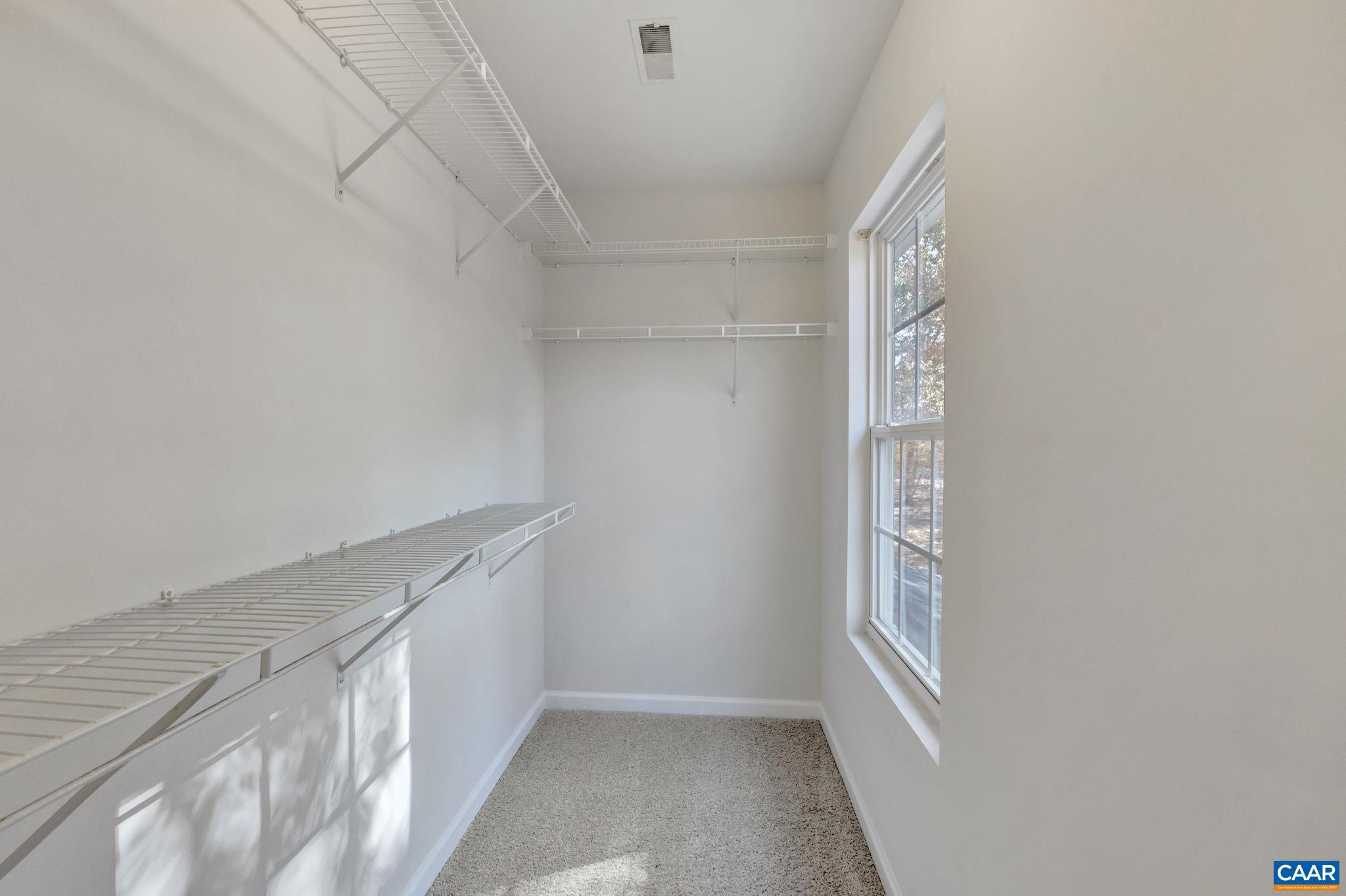 LAKE MONTICELLO - Residential