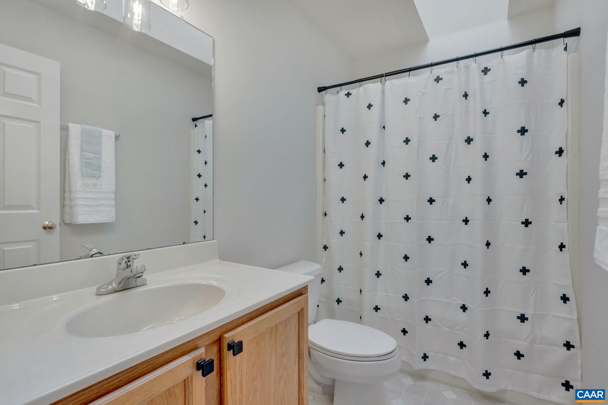 LAKE MONTICELLO - Residential