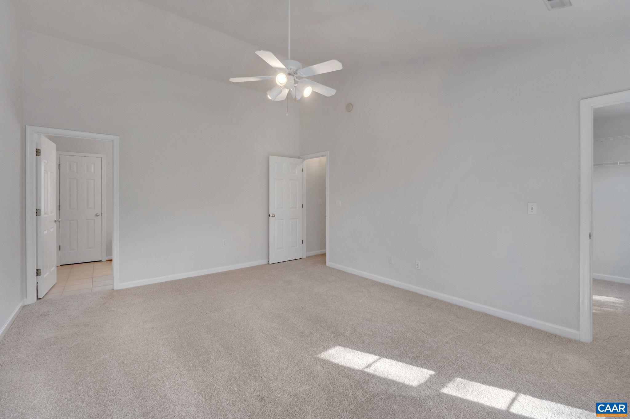 LAKE MONTICELLO - Residential