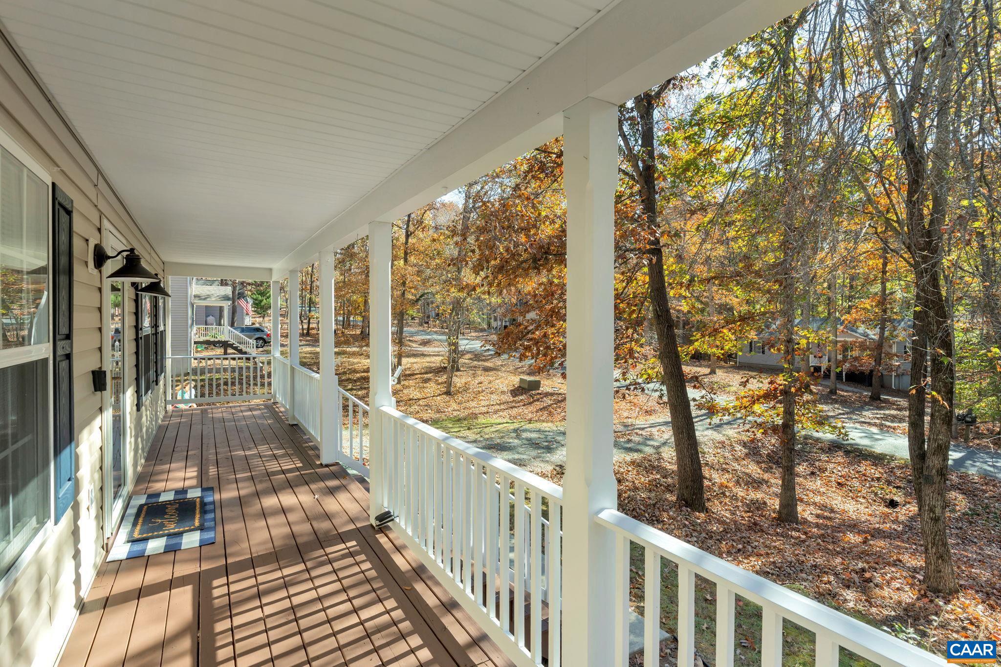 LAKE MONTICELLO - Residential