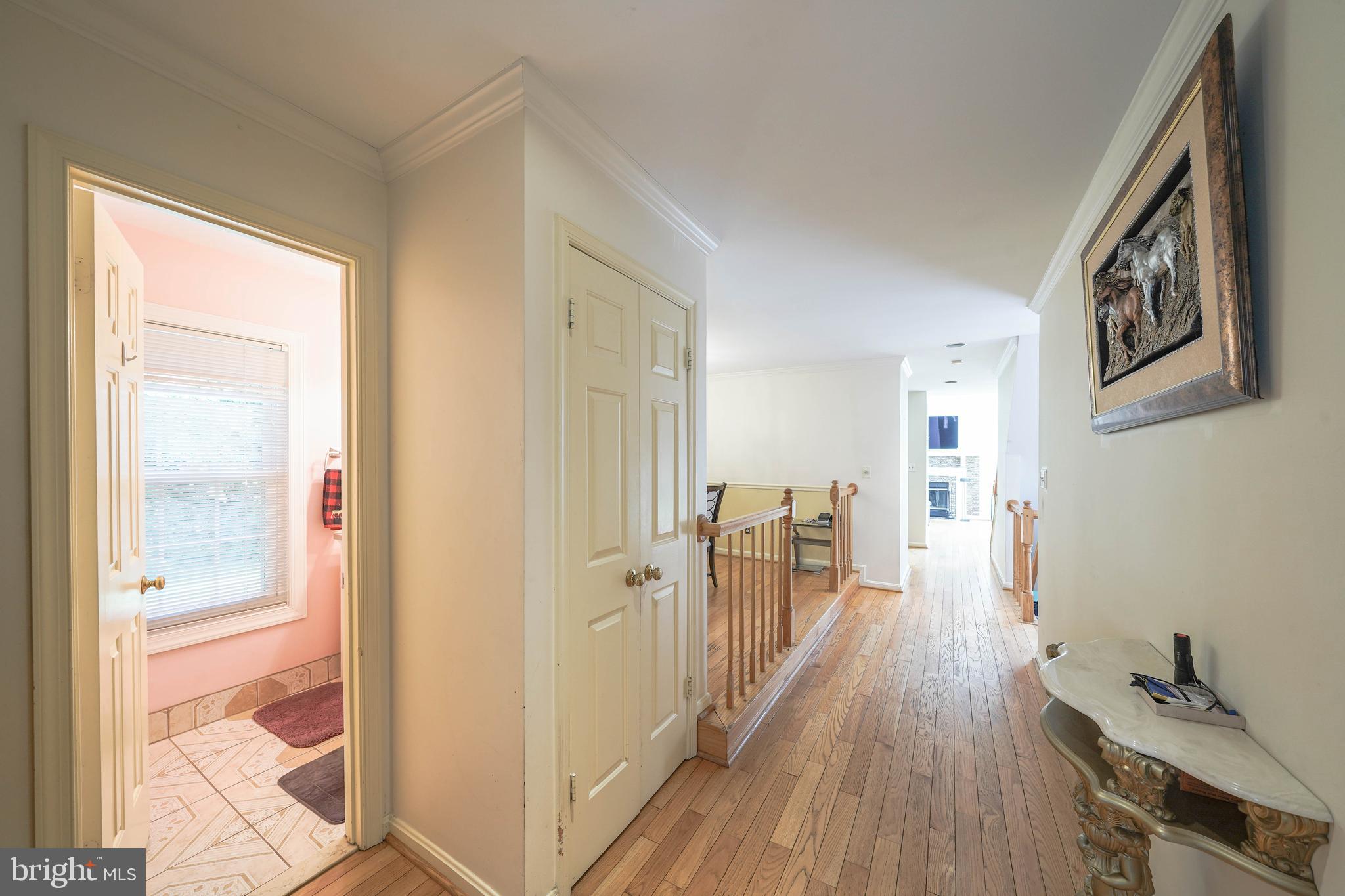 MEADOWGATE - Residential