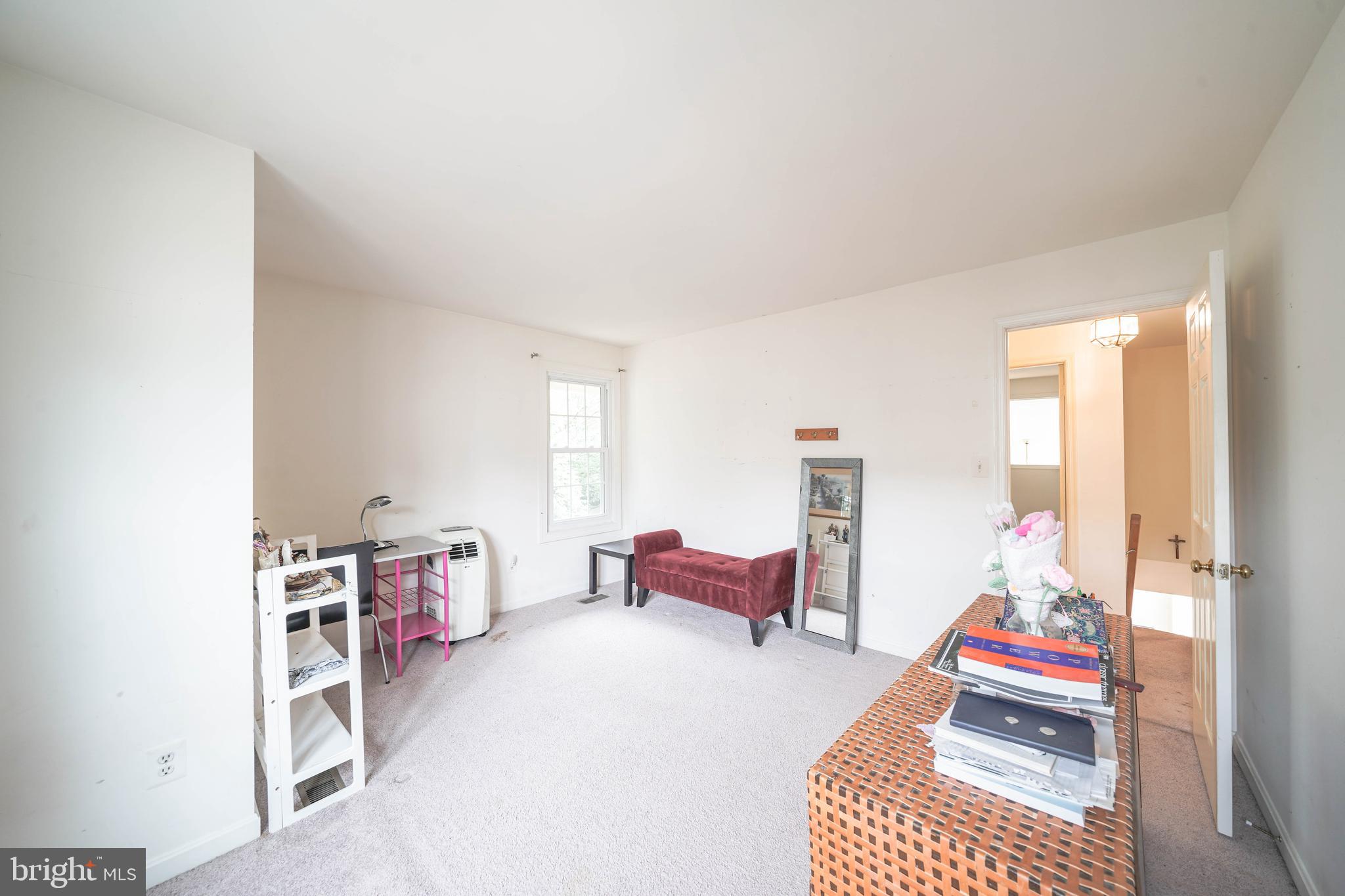 MEADOWGATE - Residential