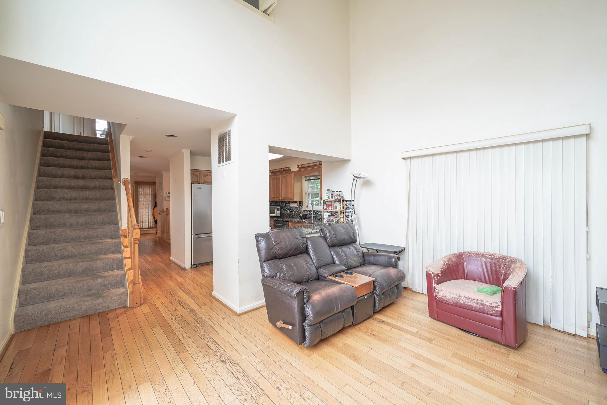 MEADOWGATE - Residential