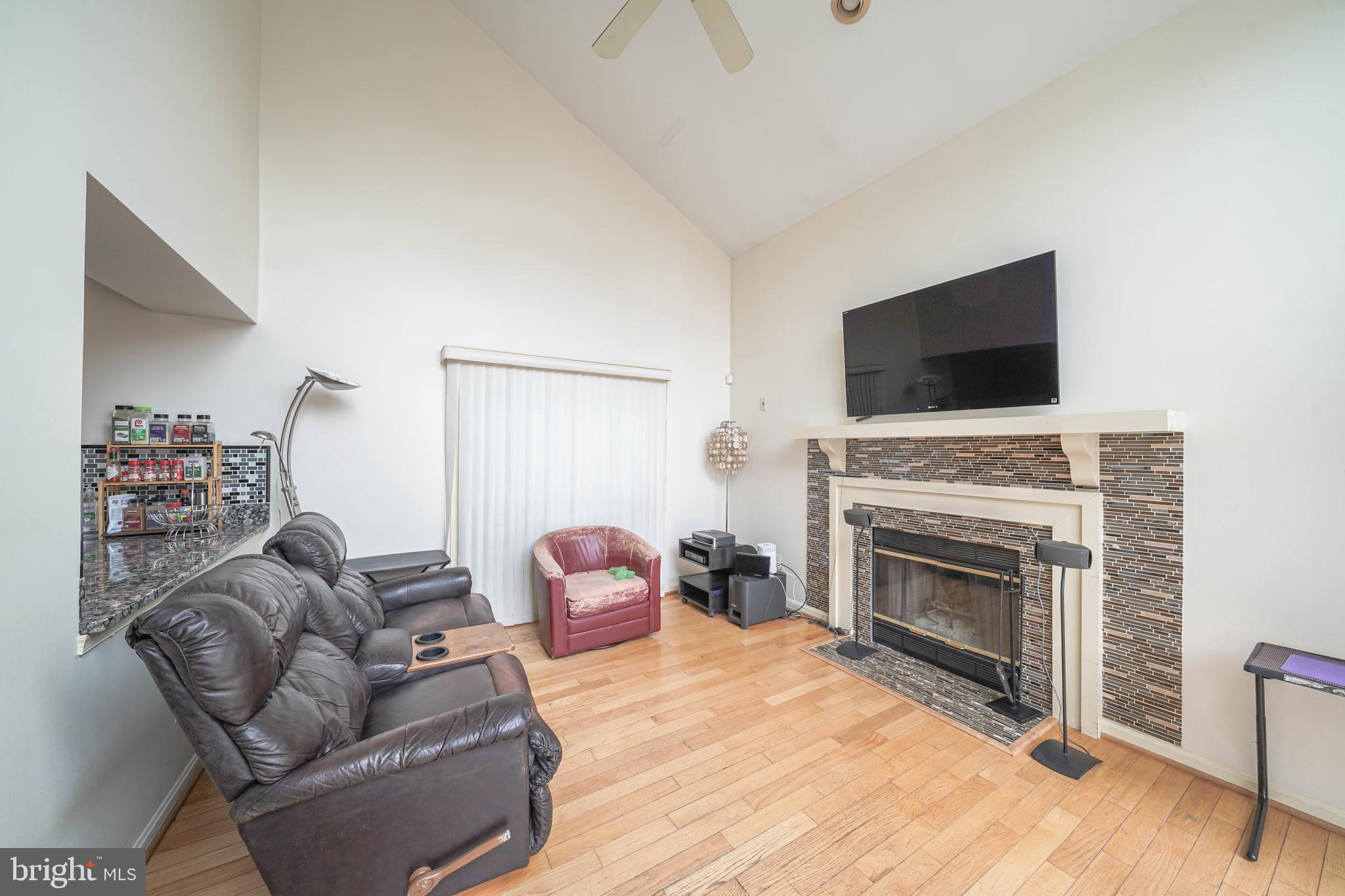 MEADOWGATE - Residential