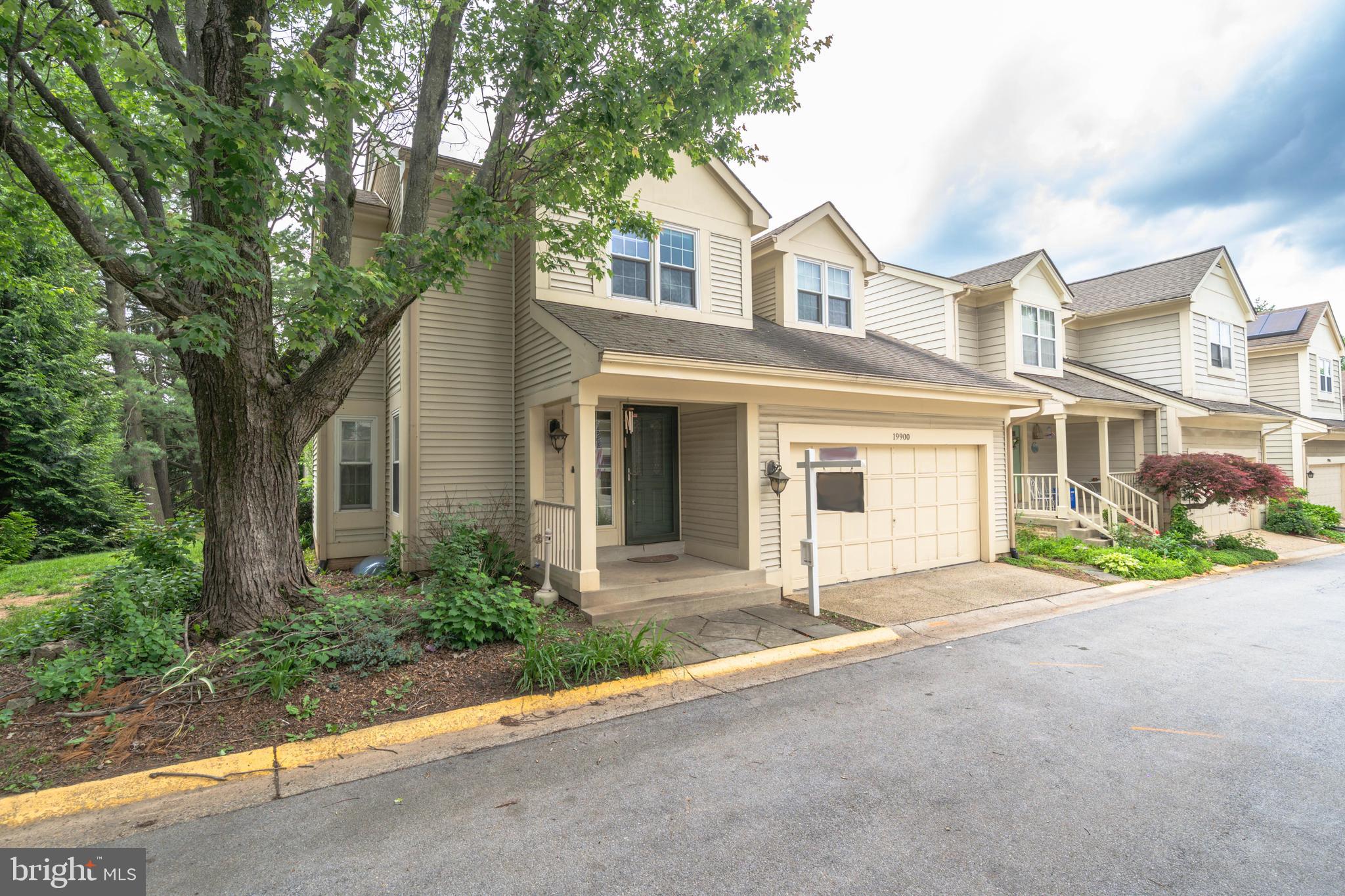 MEADOWGATE - Residential