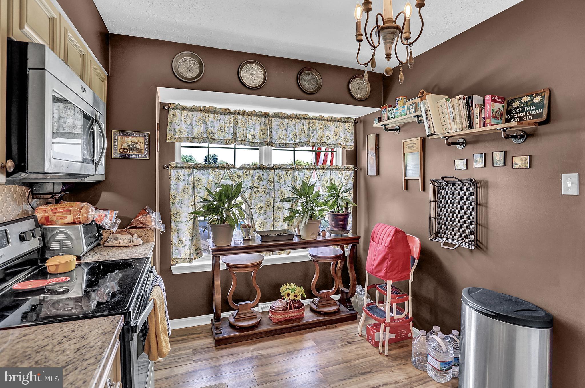 SMALL CROSSINGS - Residential