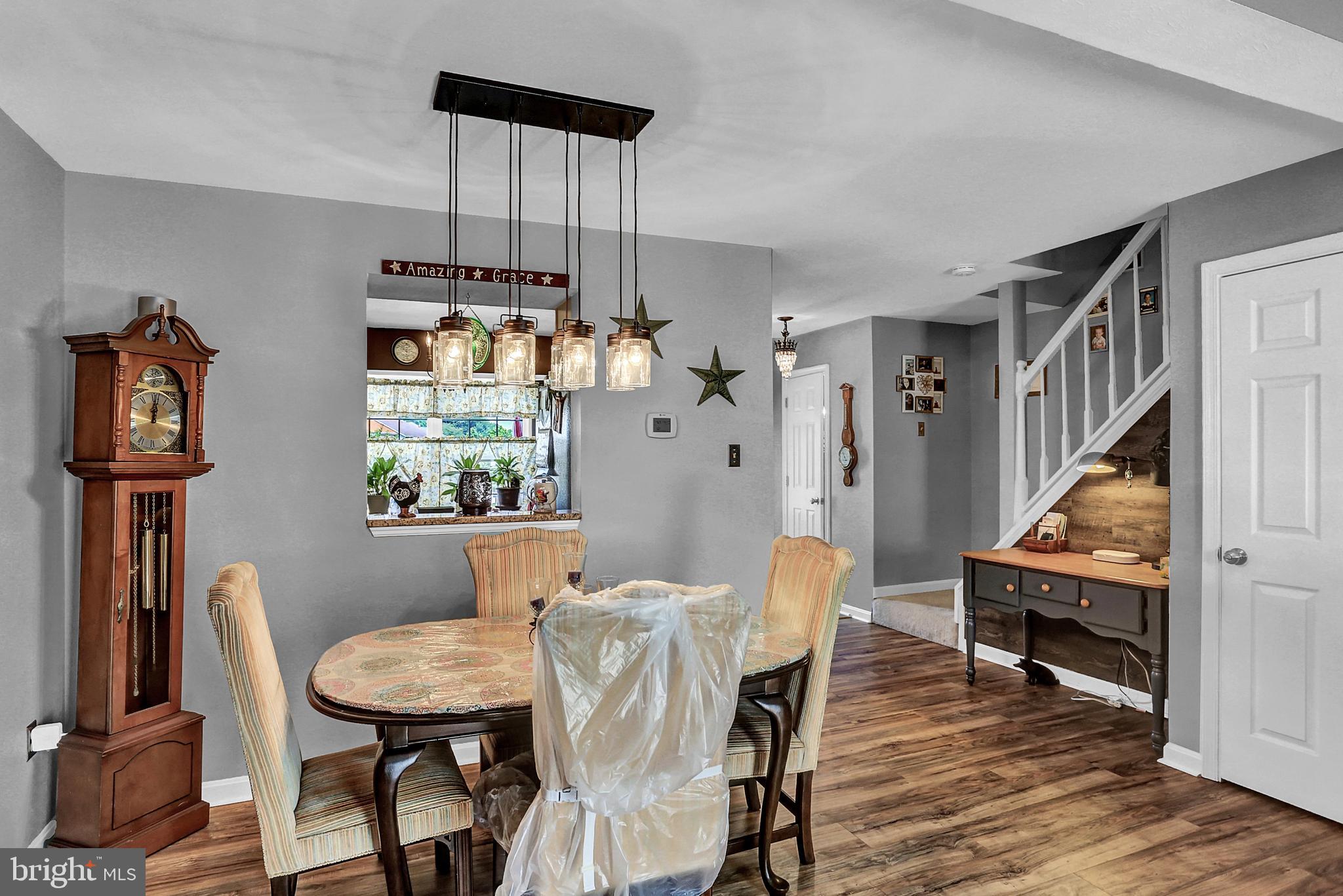 SMALL CROSSINGS - Residential