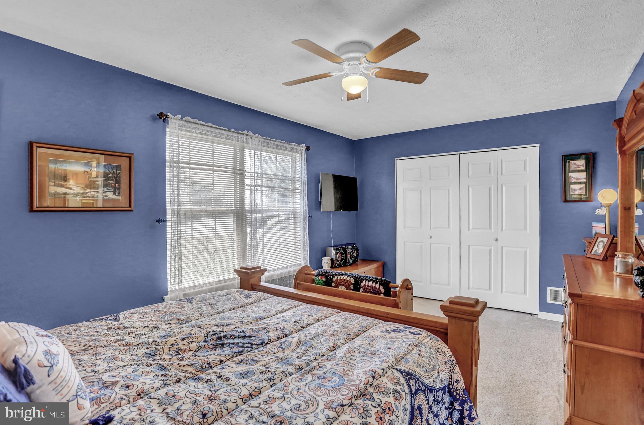 SMALL CROSSINGS - Residential