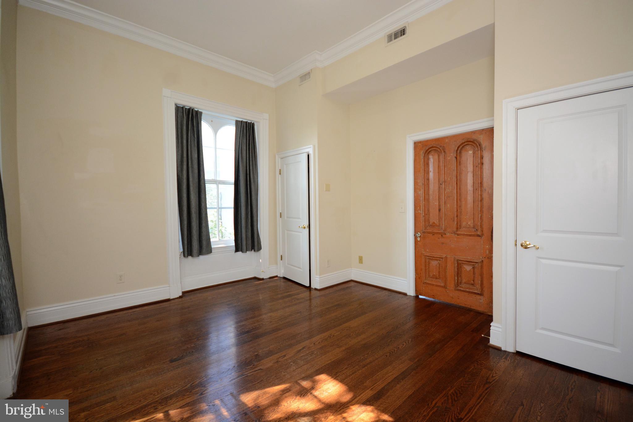 MOUNT PROSPECT - Residential Lease