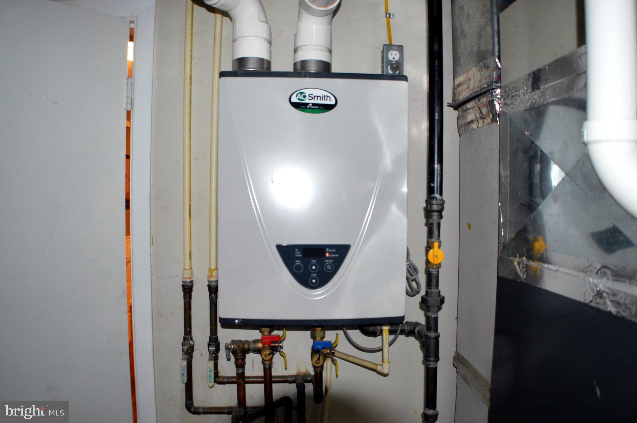 SOMERSET AT BELAIR - Residential