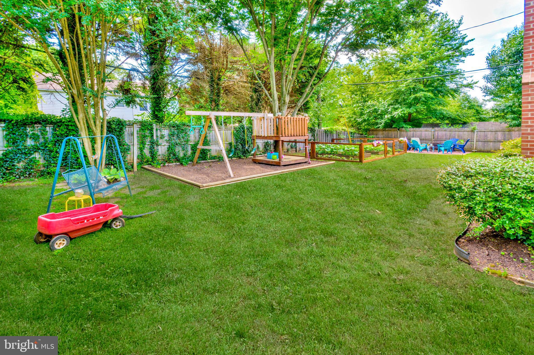 SOMERSET AT BELAIR - Residential