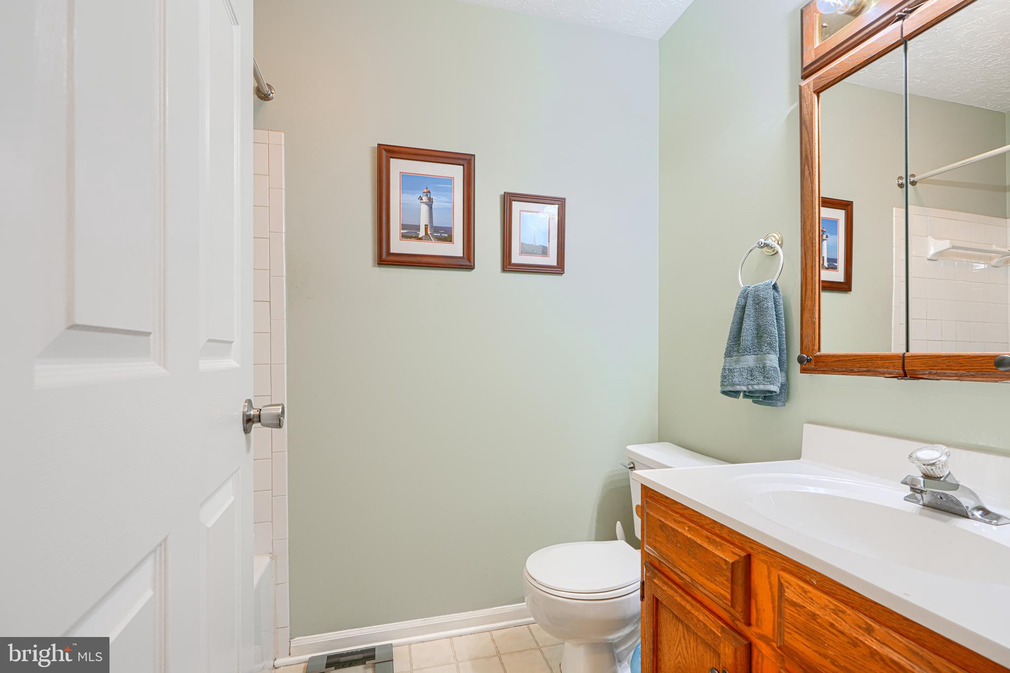 BRENTWOOD CONDO - Residential