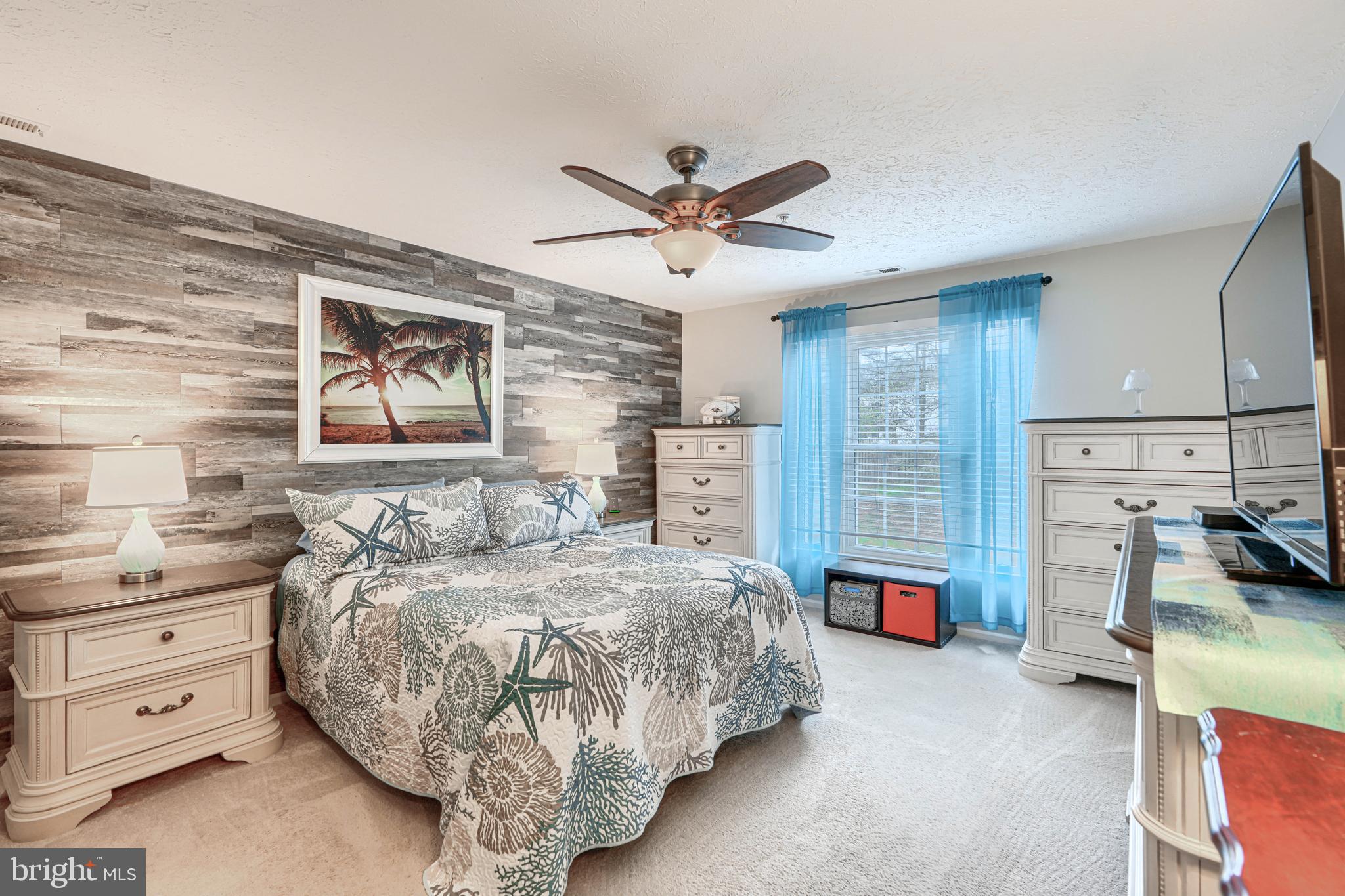 BRENTWOOD CONDO - Residential