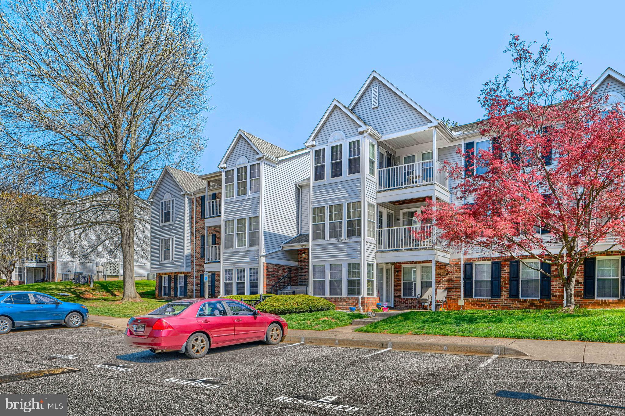 BRENTWOOD CONDO - Residential