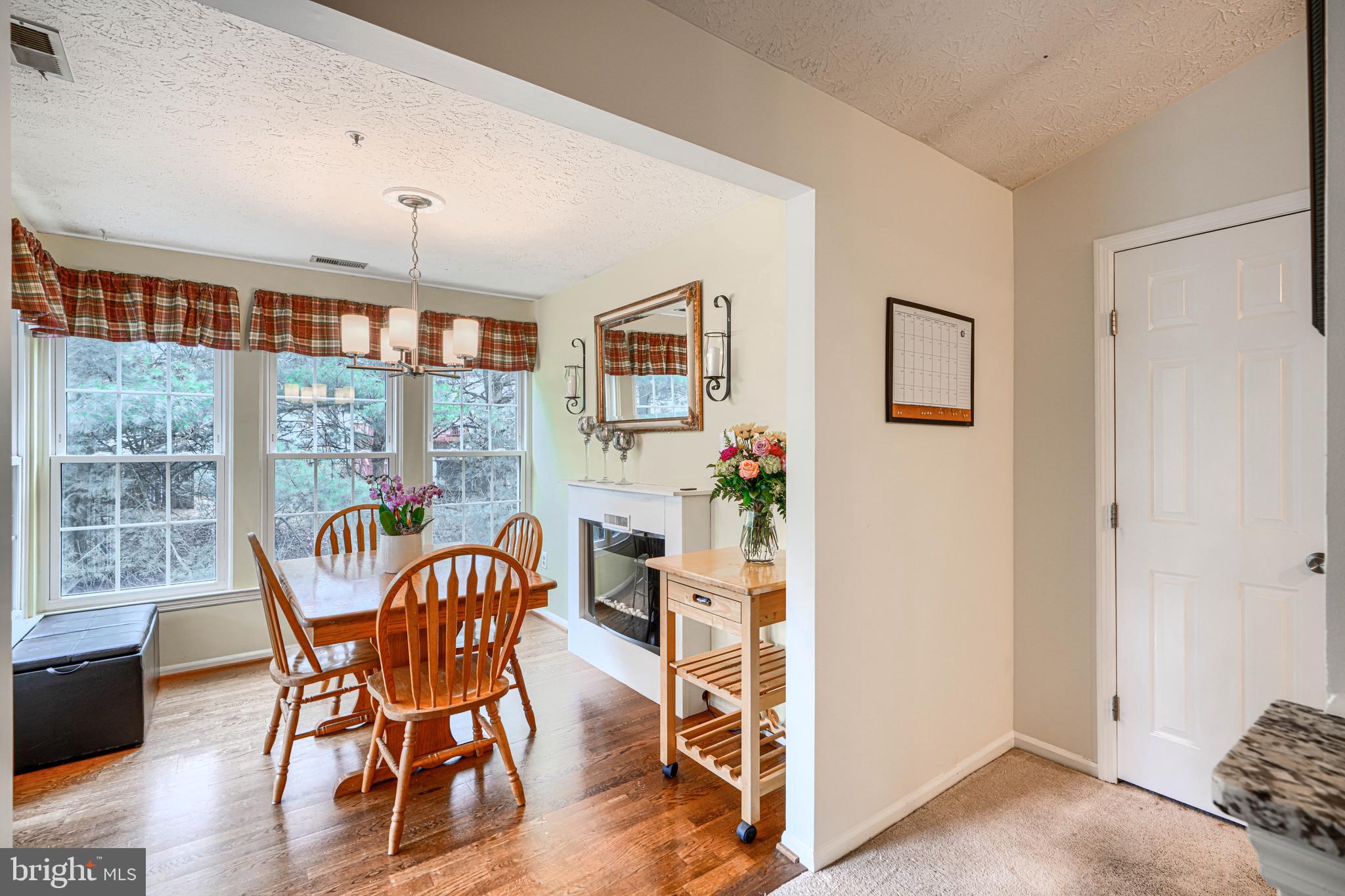 BRENTWOOD CONDO - Residential