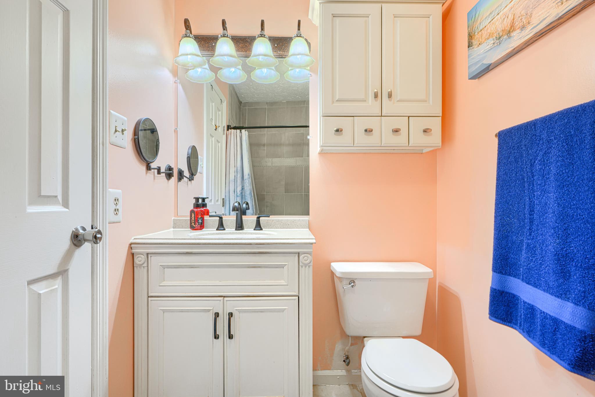 BRENTWOOD CONDO - Residential