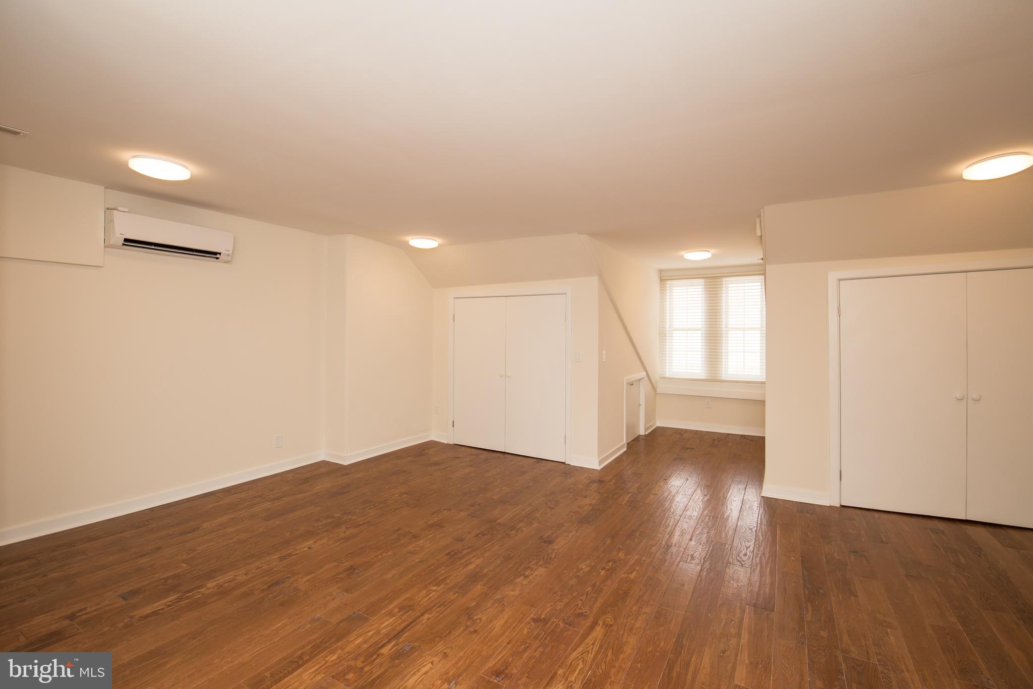 SOCIETY HILL - Residential Lease