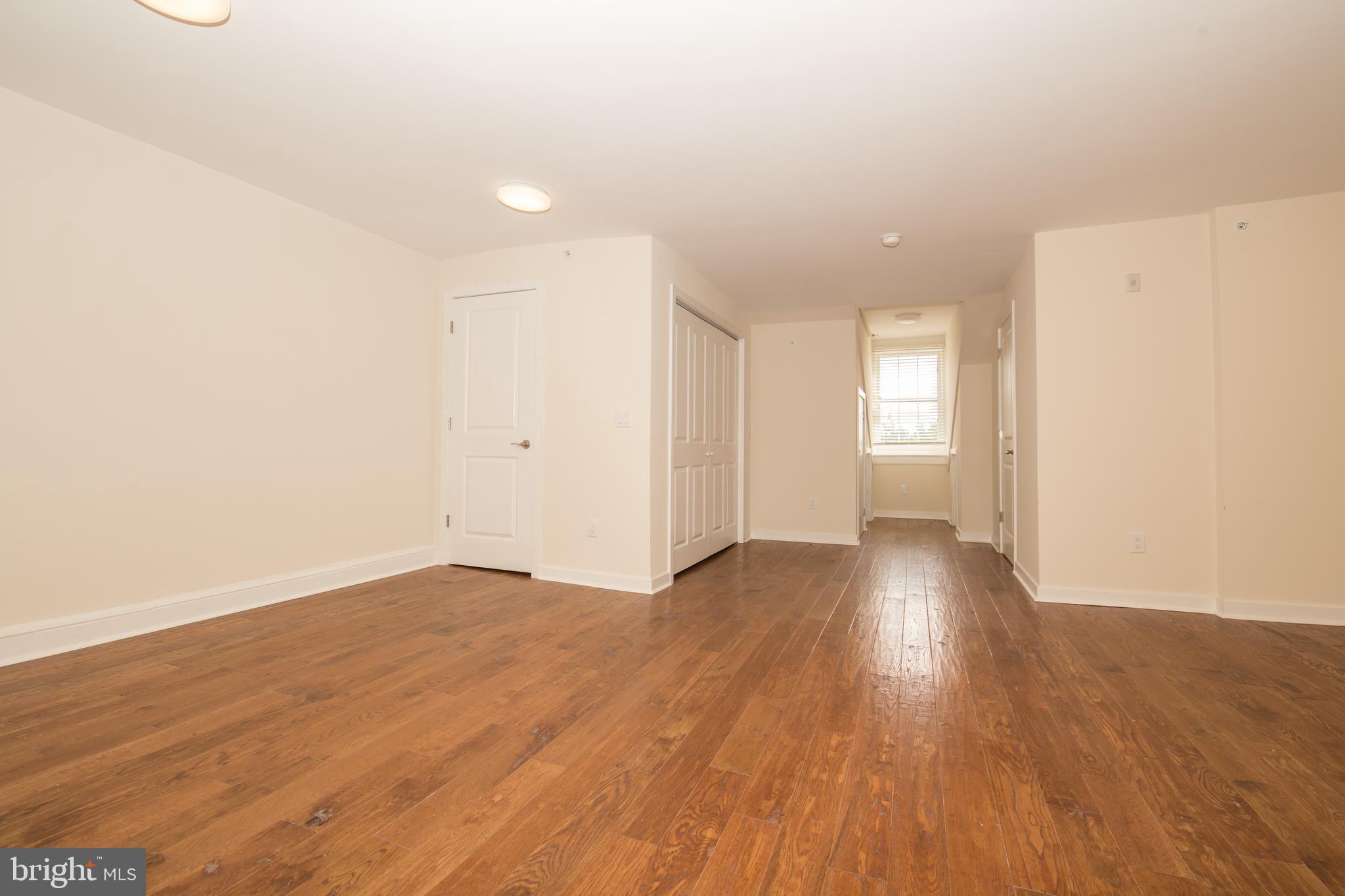 SOCIETY HILL - Residential Lease