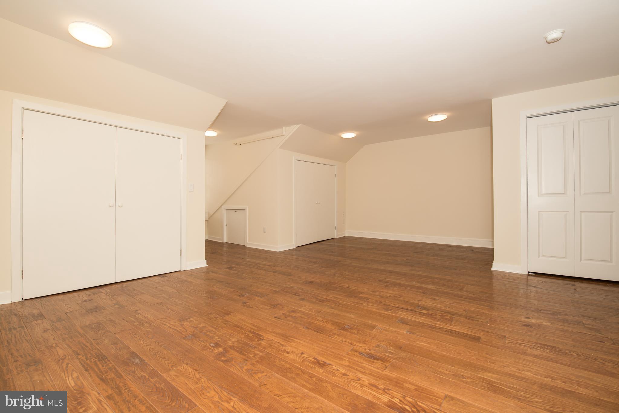 SOCIETY HILL - Residential Lease