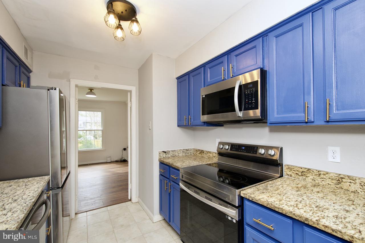 WEST SPRINGFIELD TERRACE - Residential