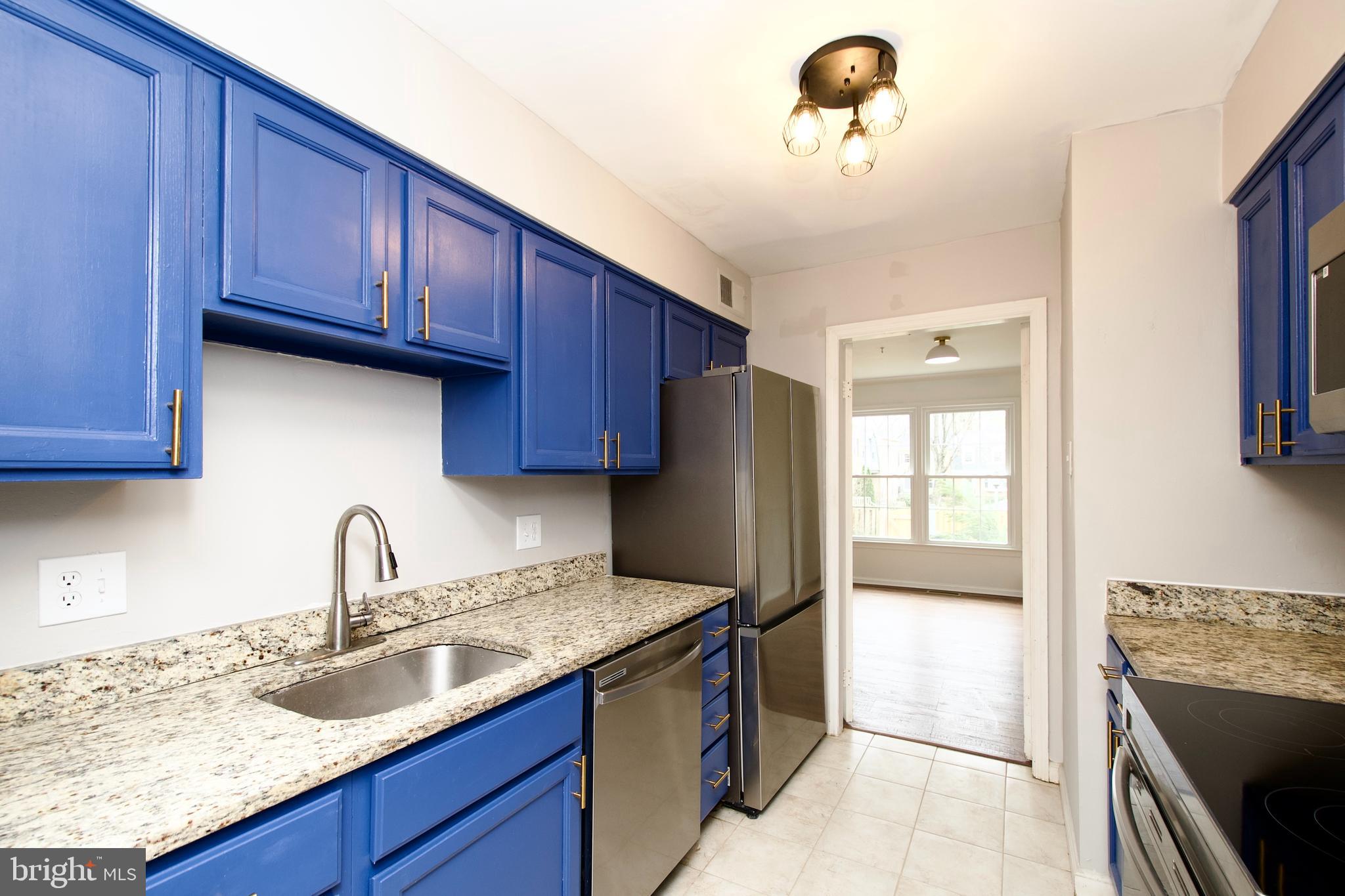 WEST SPRINGFIELD TERRACE - Residential