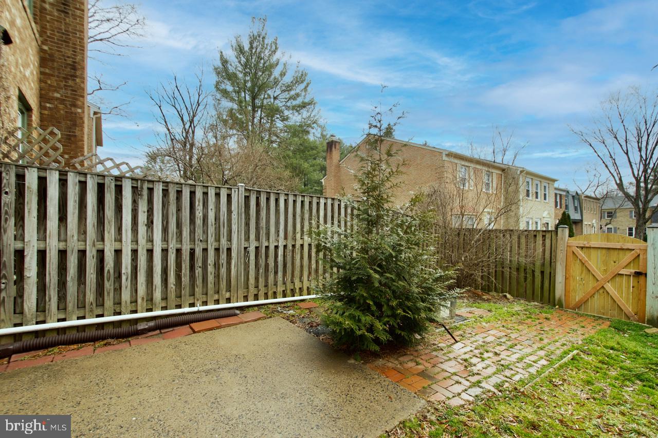 WEST SPRINGFIELD TERRACE - Residential