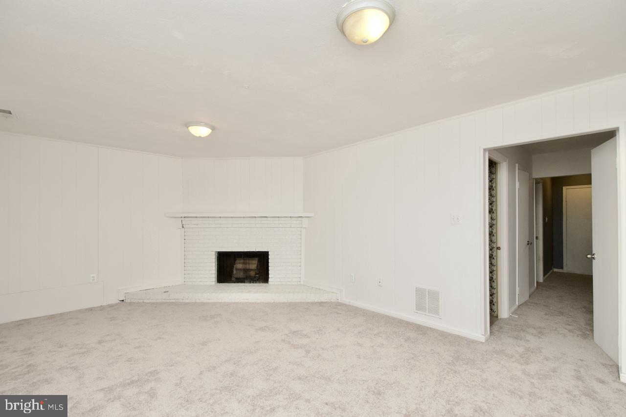 WEST SPRINGFIELD TERRACE - Residential