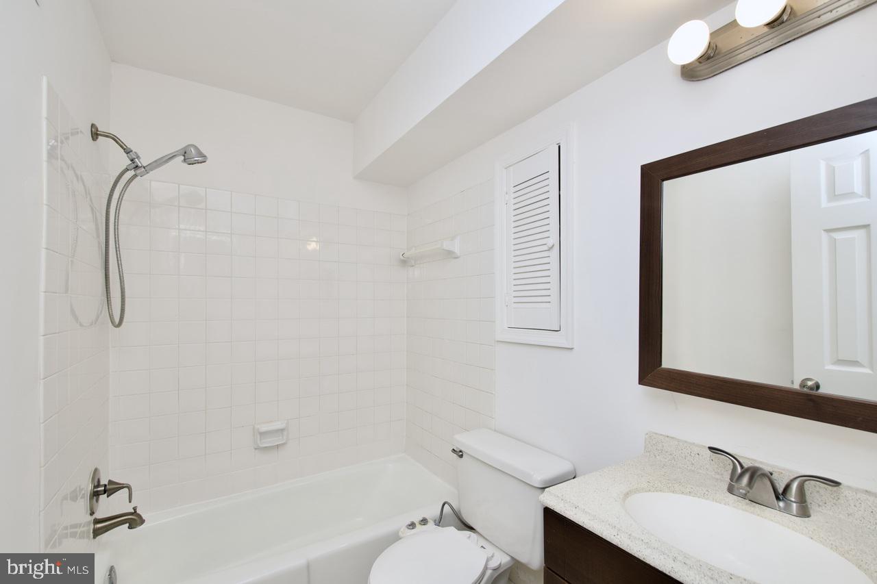 WEST SPRINGFIELD TERRACE - Residential