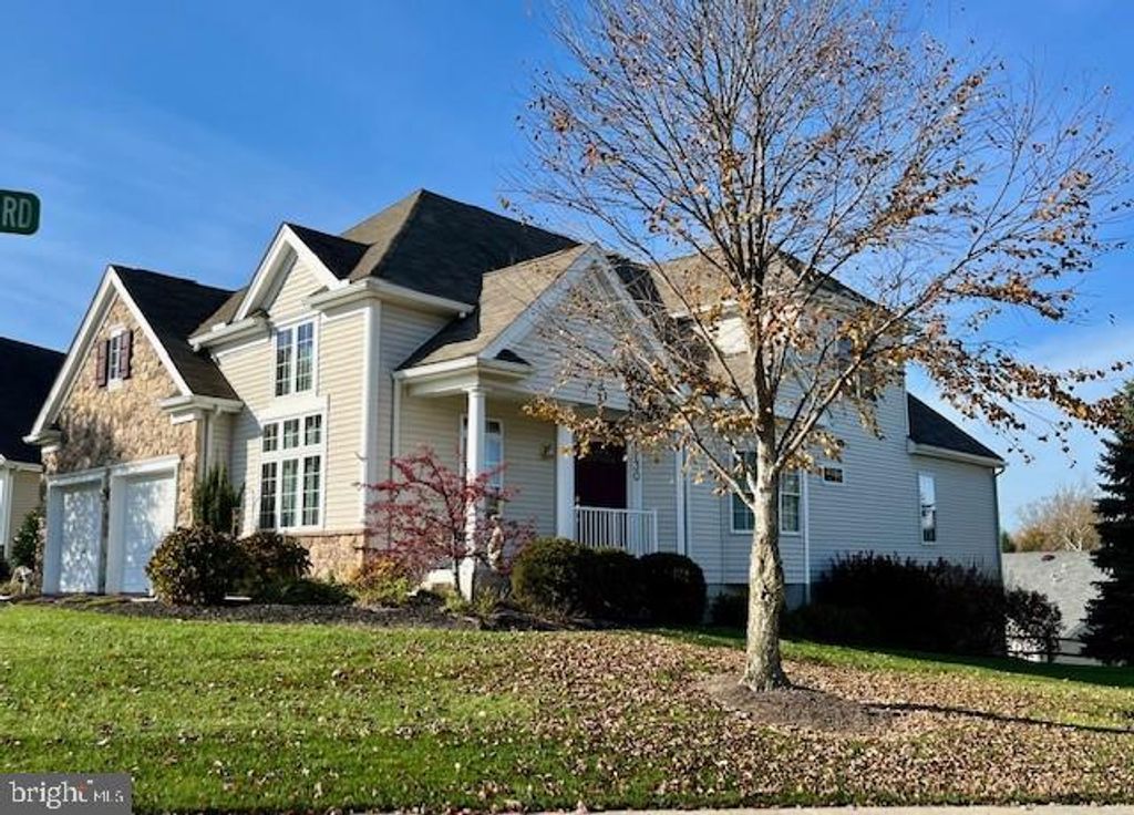 Photo of 1730 Saffin Circle, Lancaster, PA 17601 (MLS # PALA2043762)