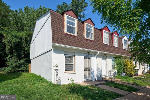 1842 DUTCH VILLAGE R-264 LANDOVER MD 20785