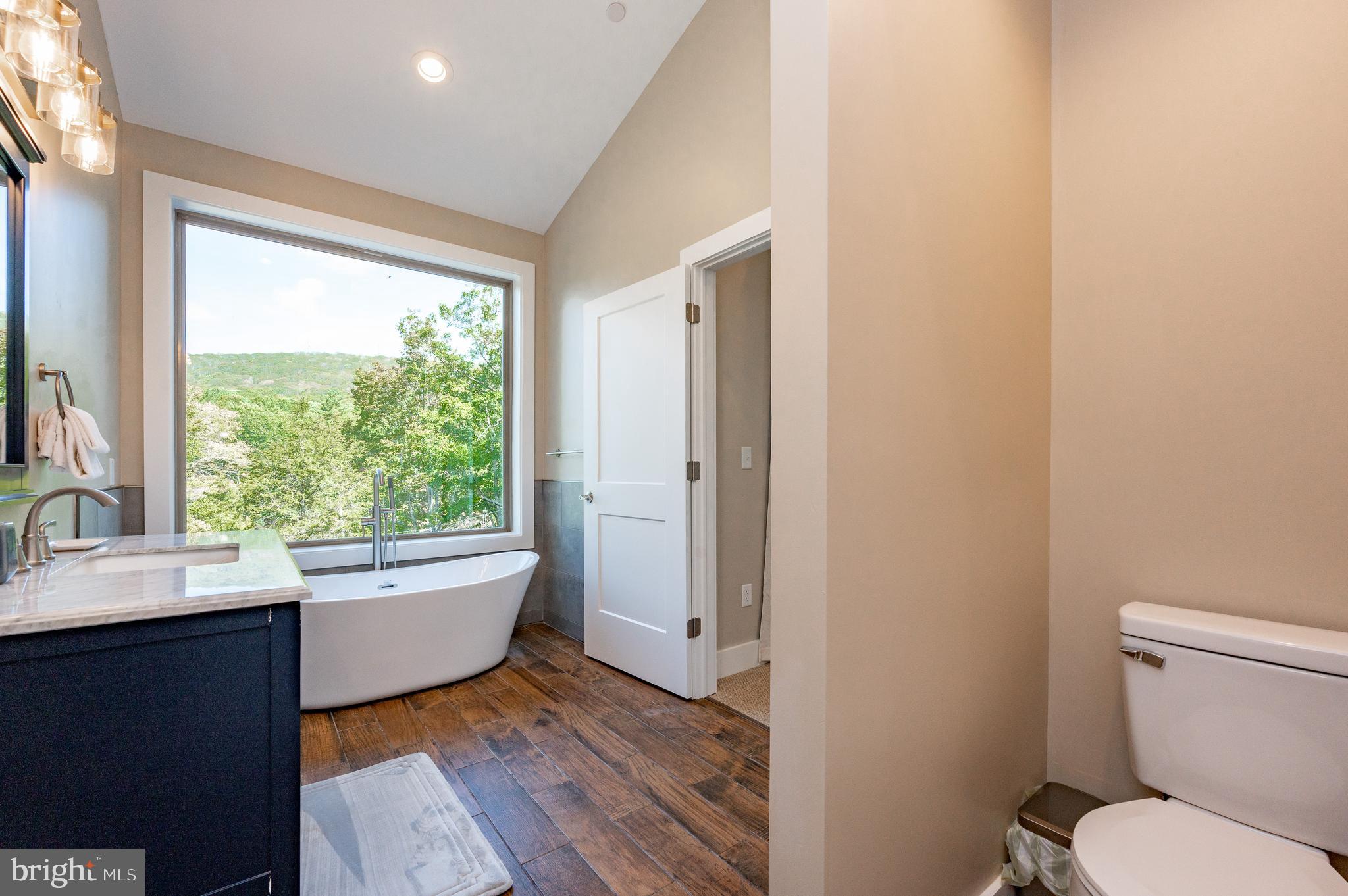 STATE PARK ROAD - Residential