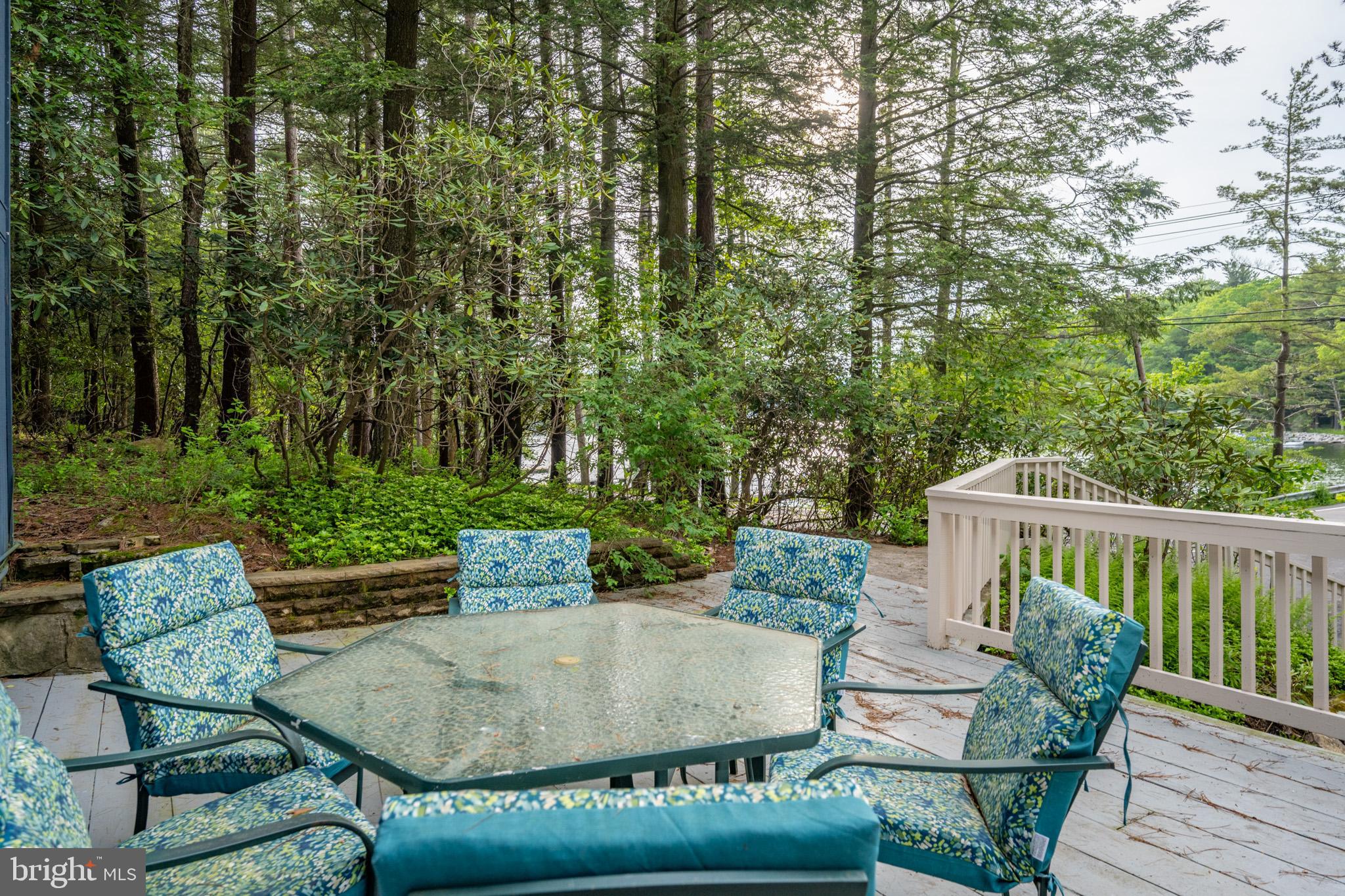 STATE PARK ROAD - Residential