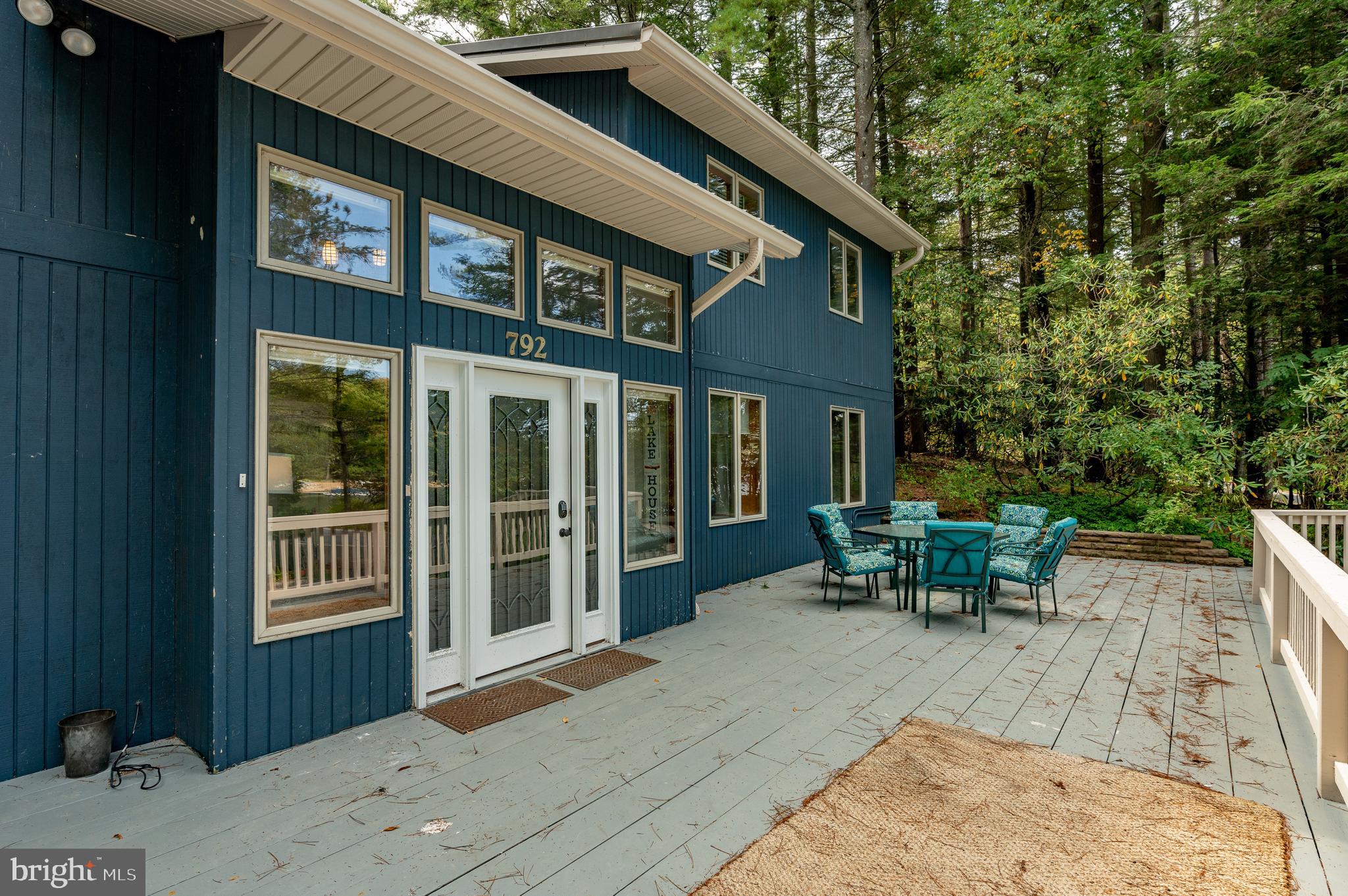 STATE PARK ROAD - Residential