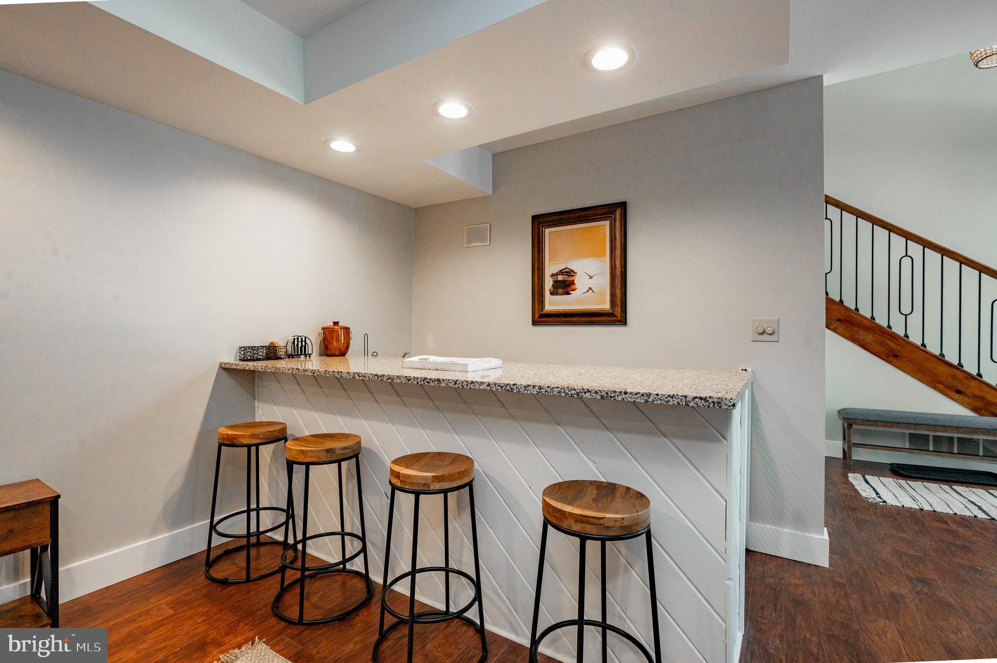 STATE PARK ROAD - Residential