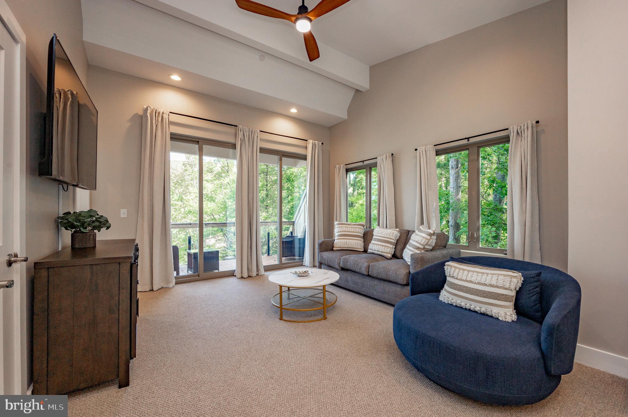 STATE PARK ROAD - Residential