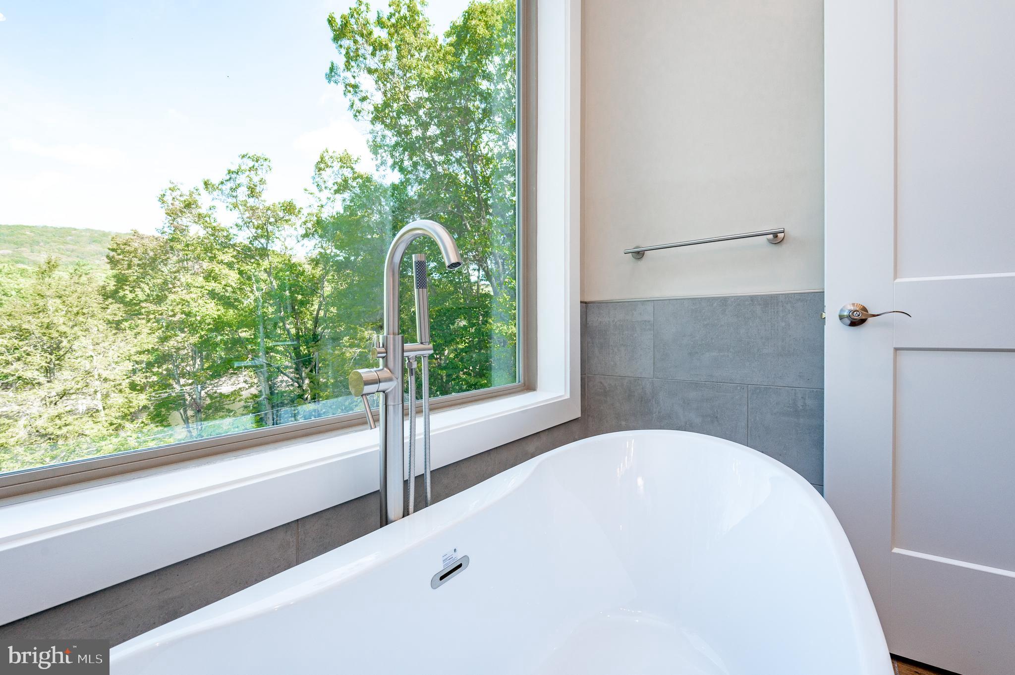 STATE PARK ROAD - Residential