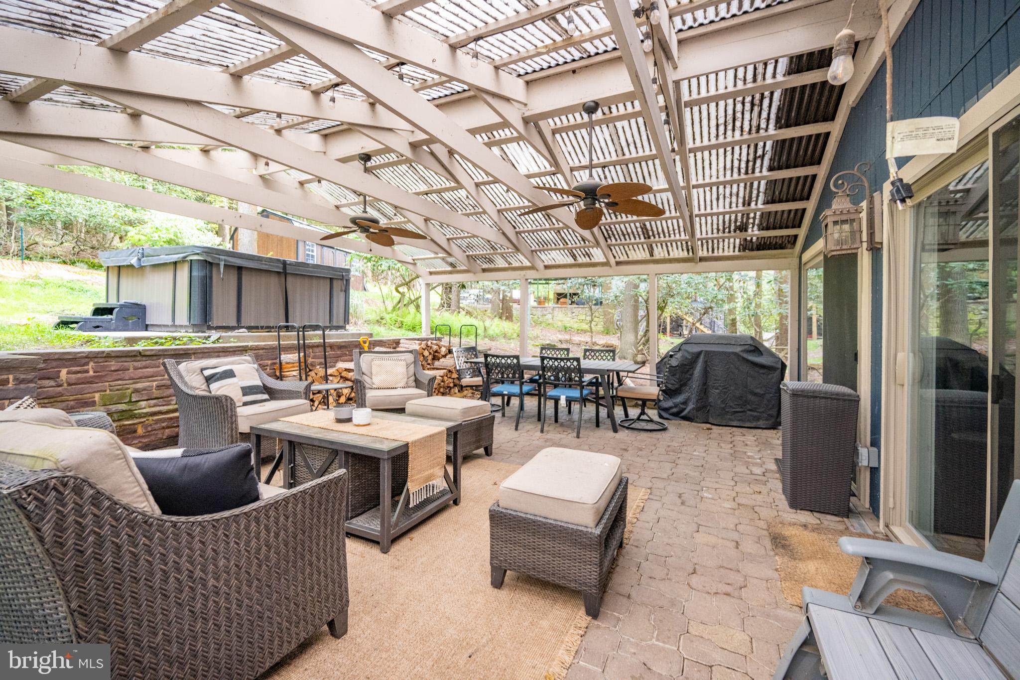 STATE PARK ROAD - Residential