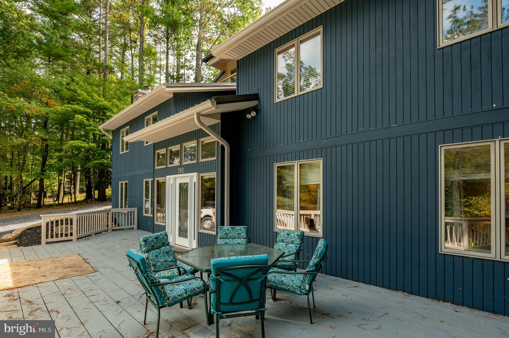 STATE PARK ROAD - Residential