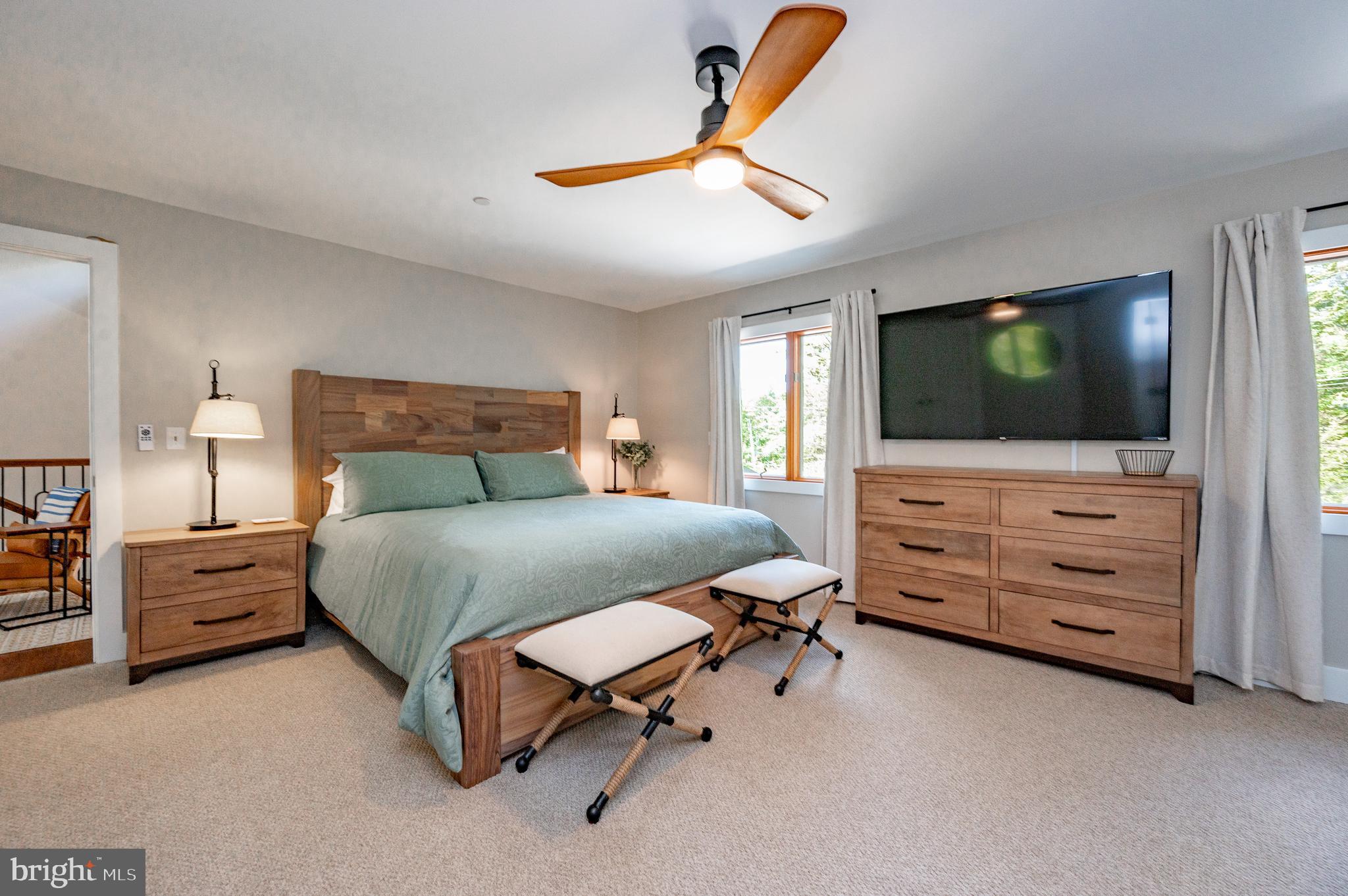 STATE PARK ROAD - Residential