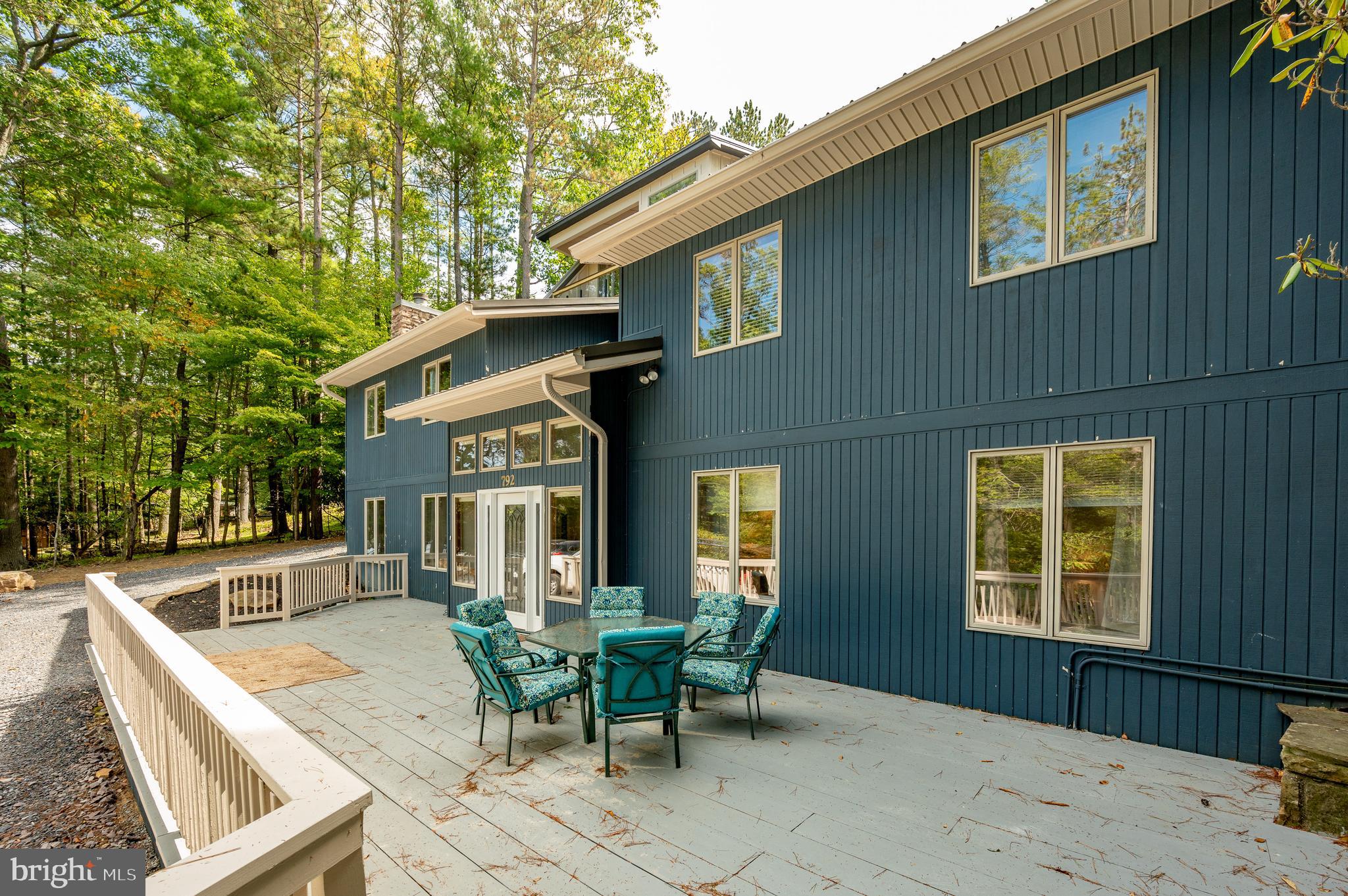 STATE PARK ROAD - Residential