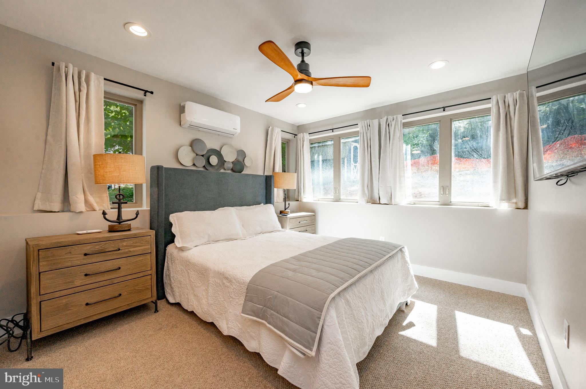 STATE PARK ROAD - Residential