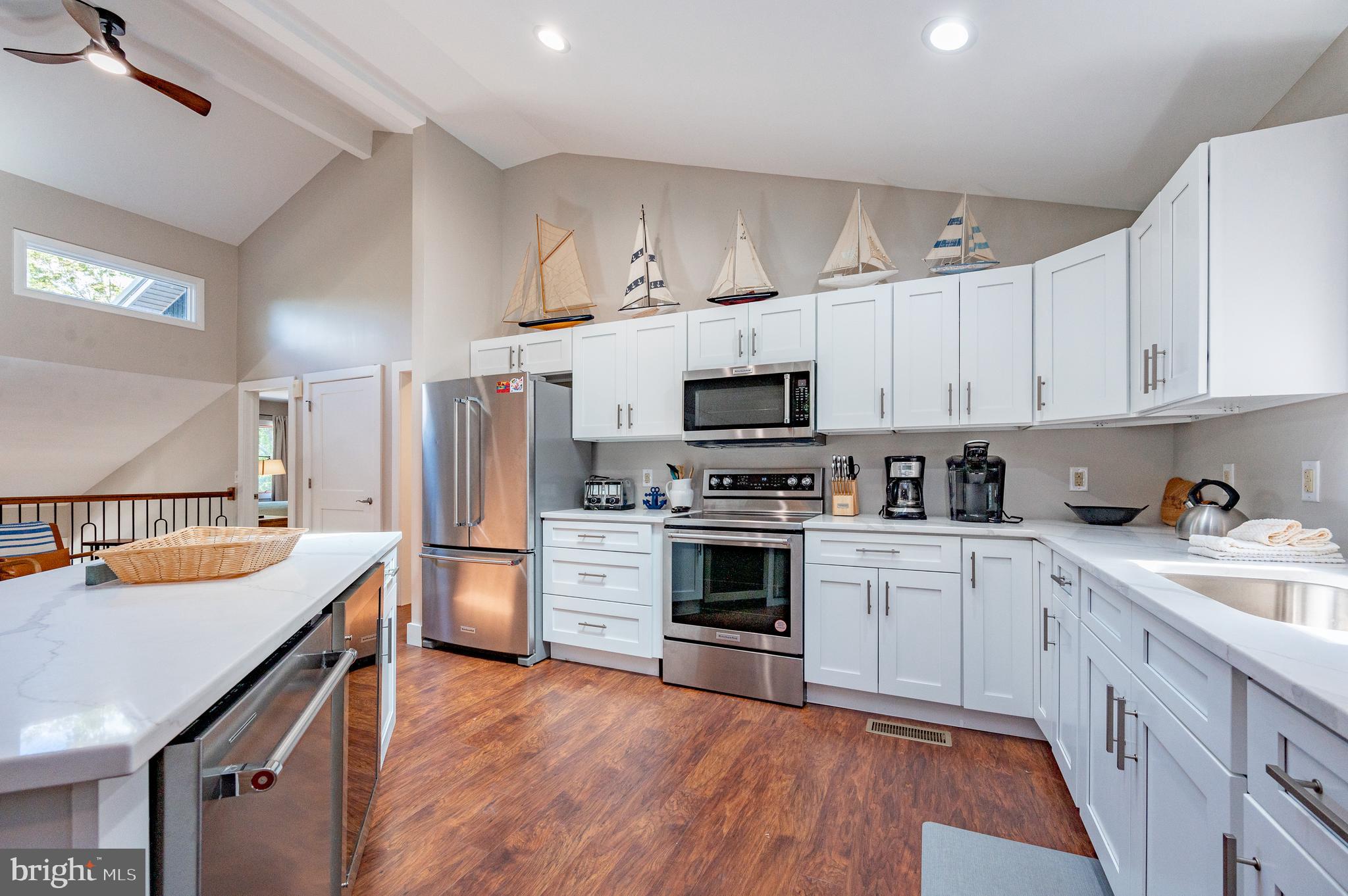 STATE PARK ROAD - Residential