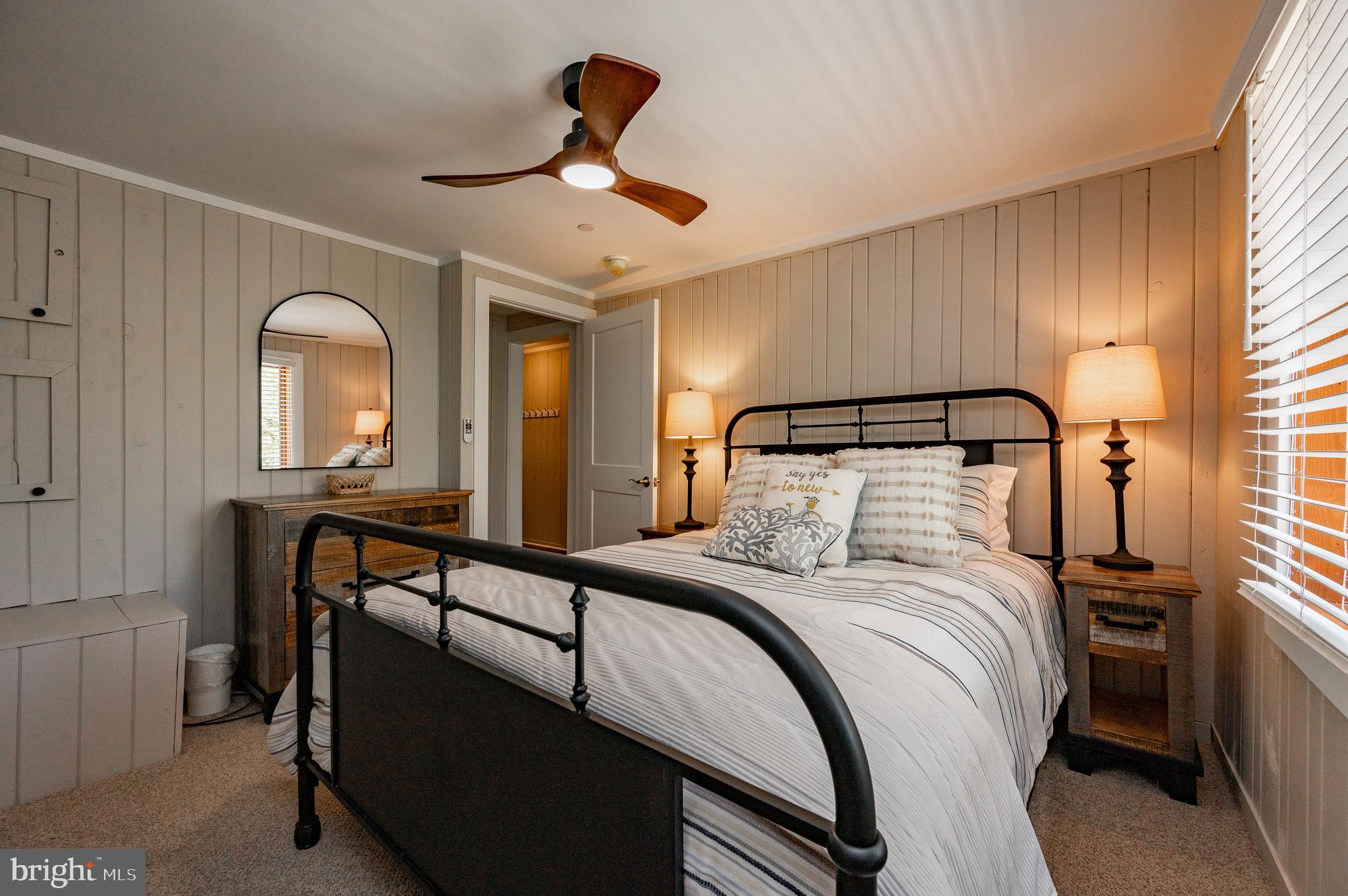 STATE PARK ROAD - Residential