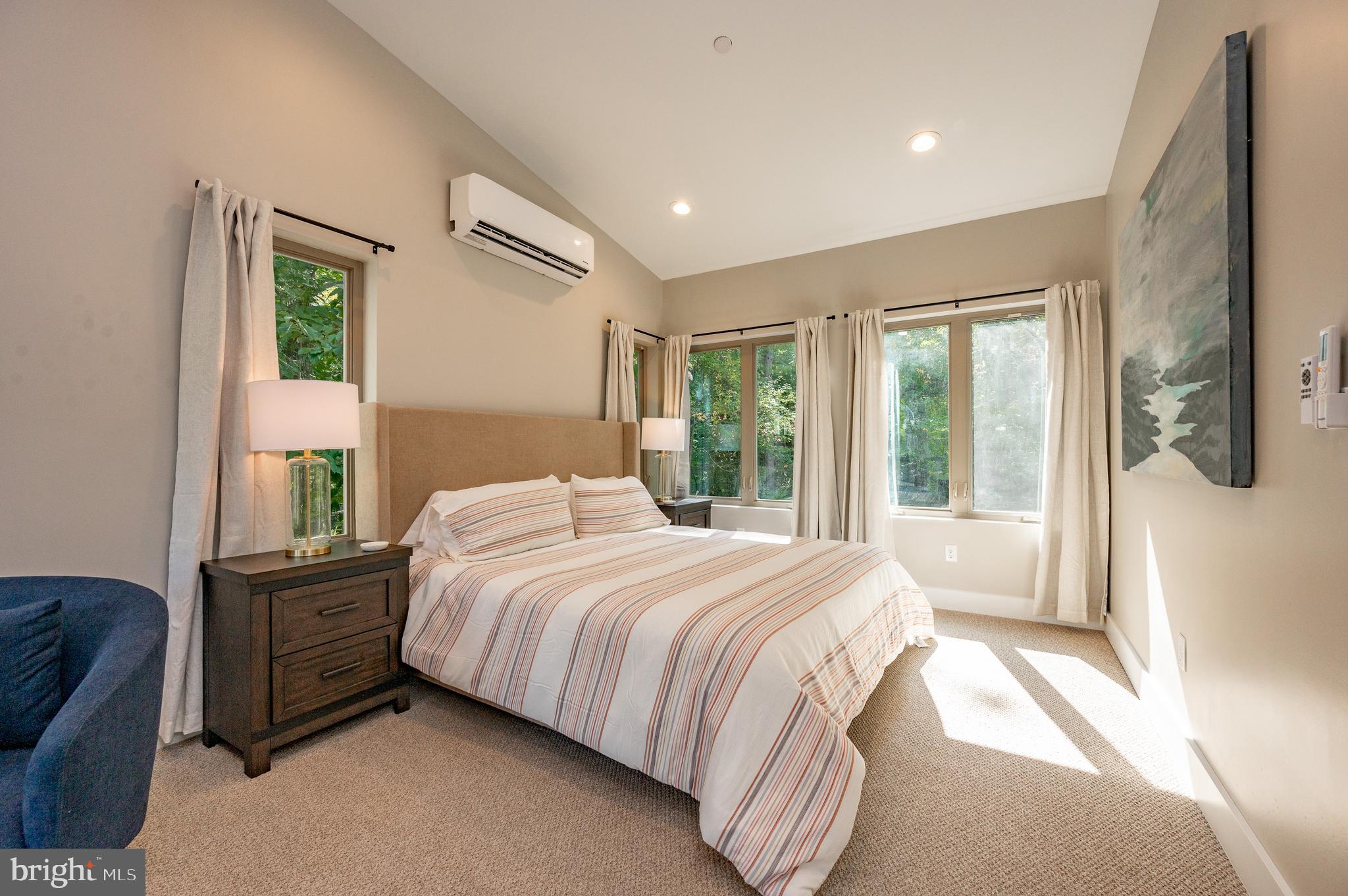 STATE PARK ROAD - Residential