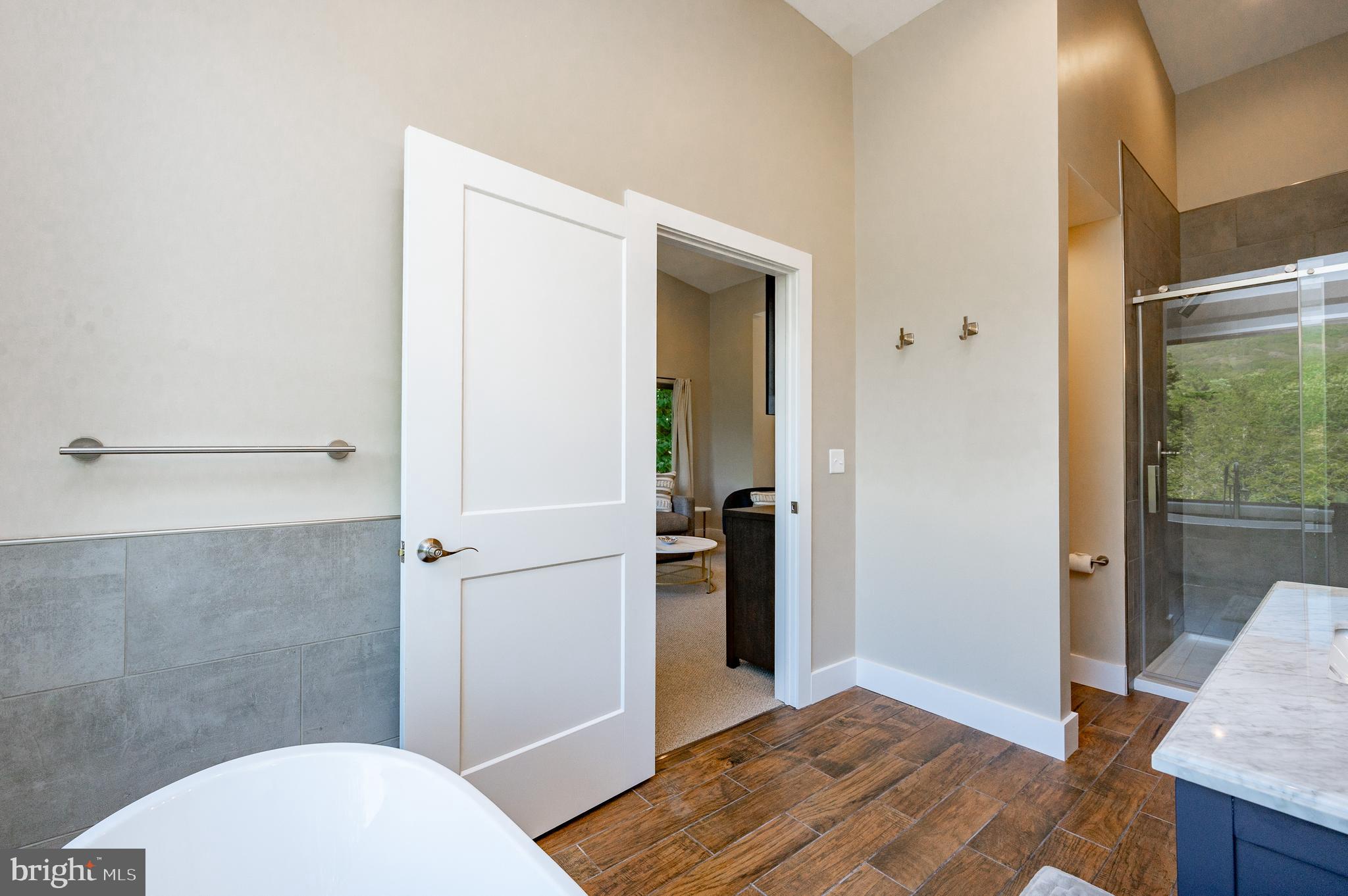 STATE PARK ROAD - Residential