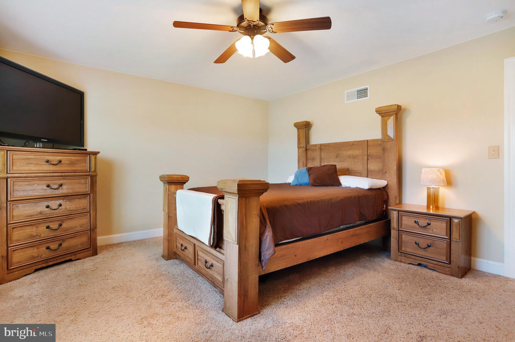 SHIPPENSBURG - Residential