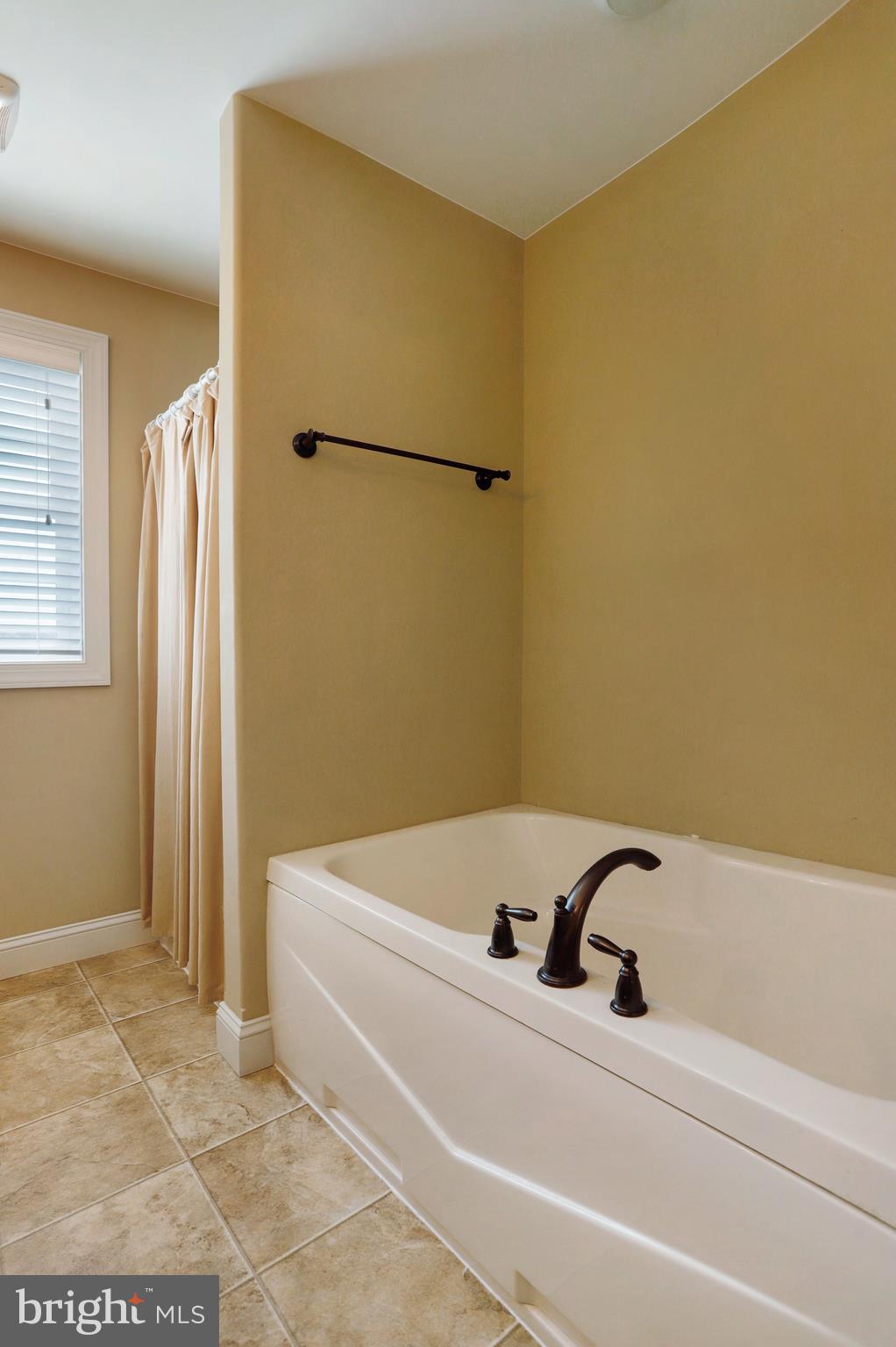 SHIPPENSBURG - Residential